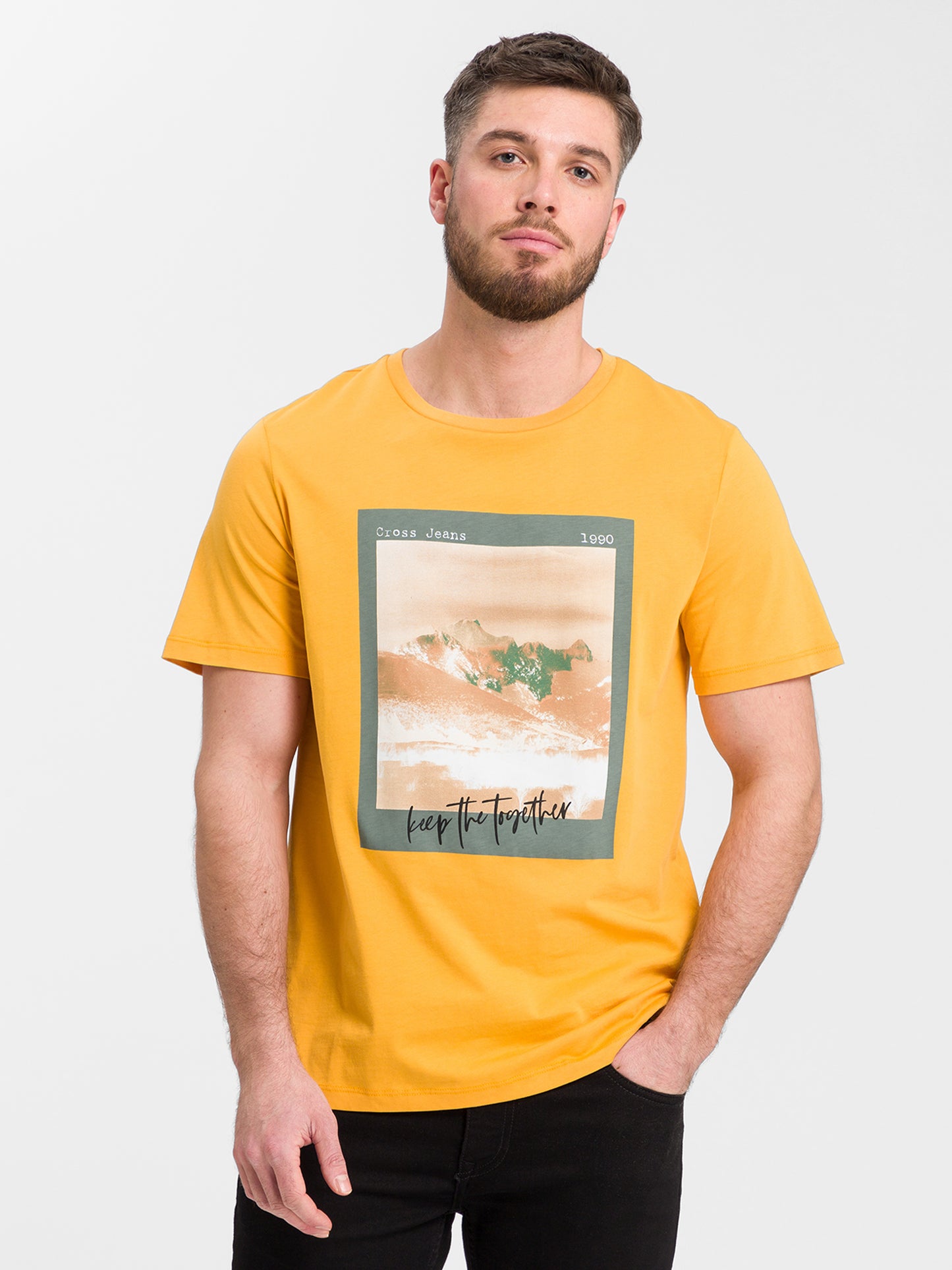 REGULAR FIT  T-SHIRT