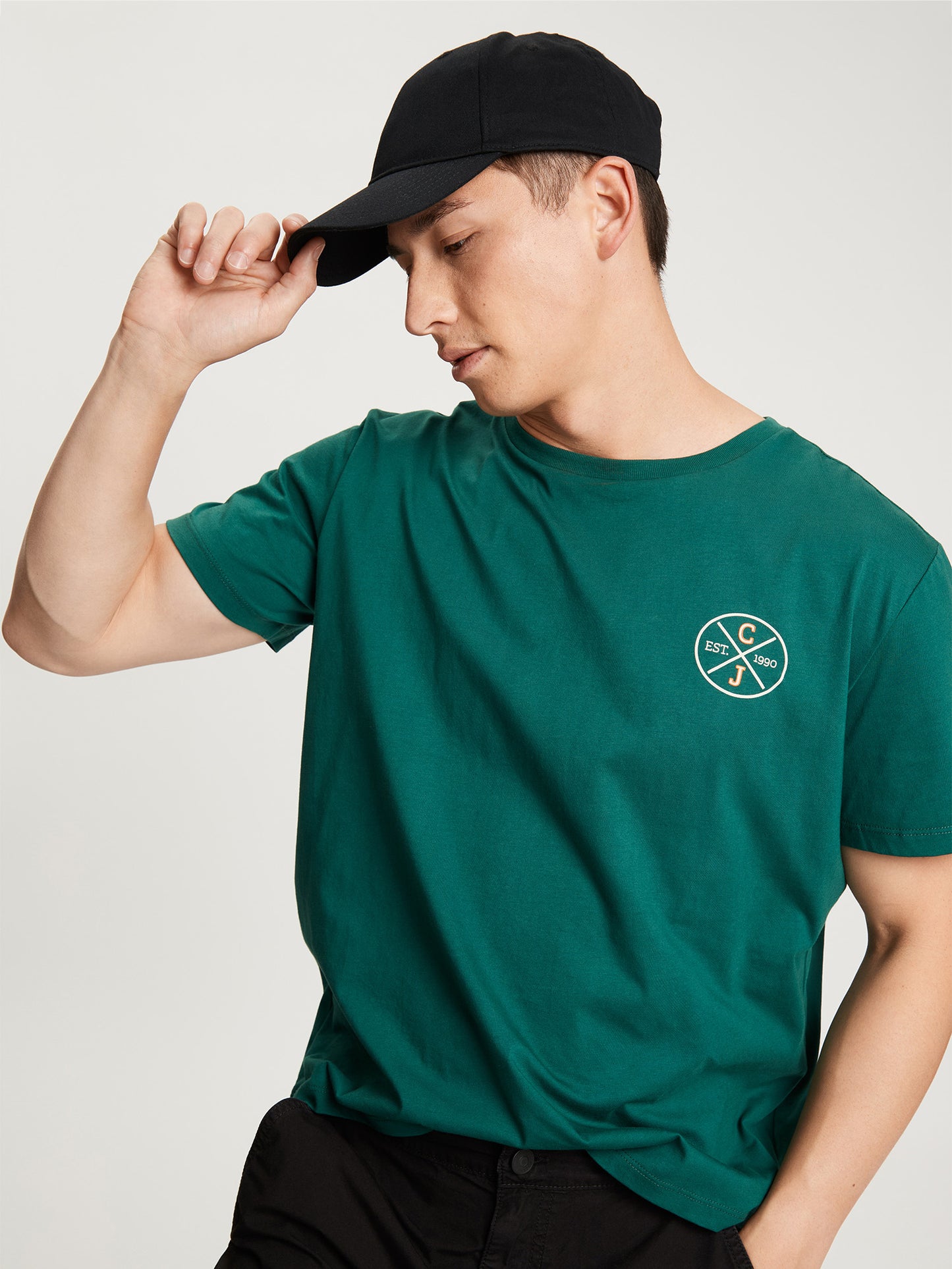 REGULAR FIT  T-SHIRT