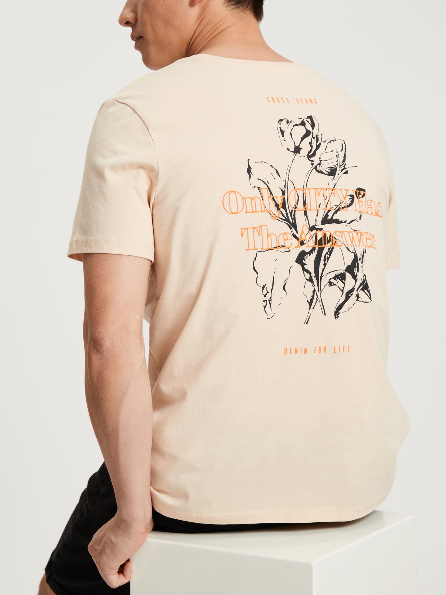 REGULAR FIT  T-SHIRT