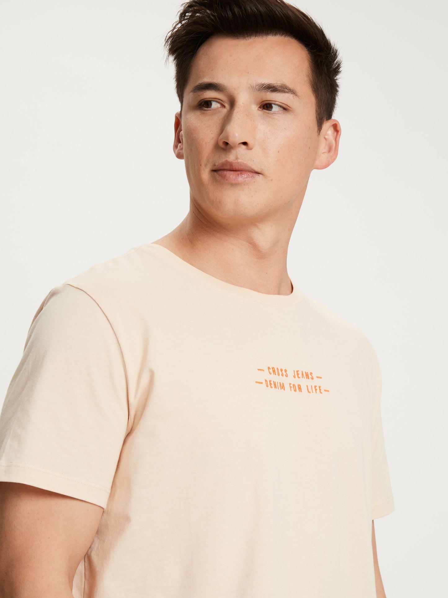 REGULAR FIT  T-SHIRT
