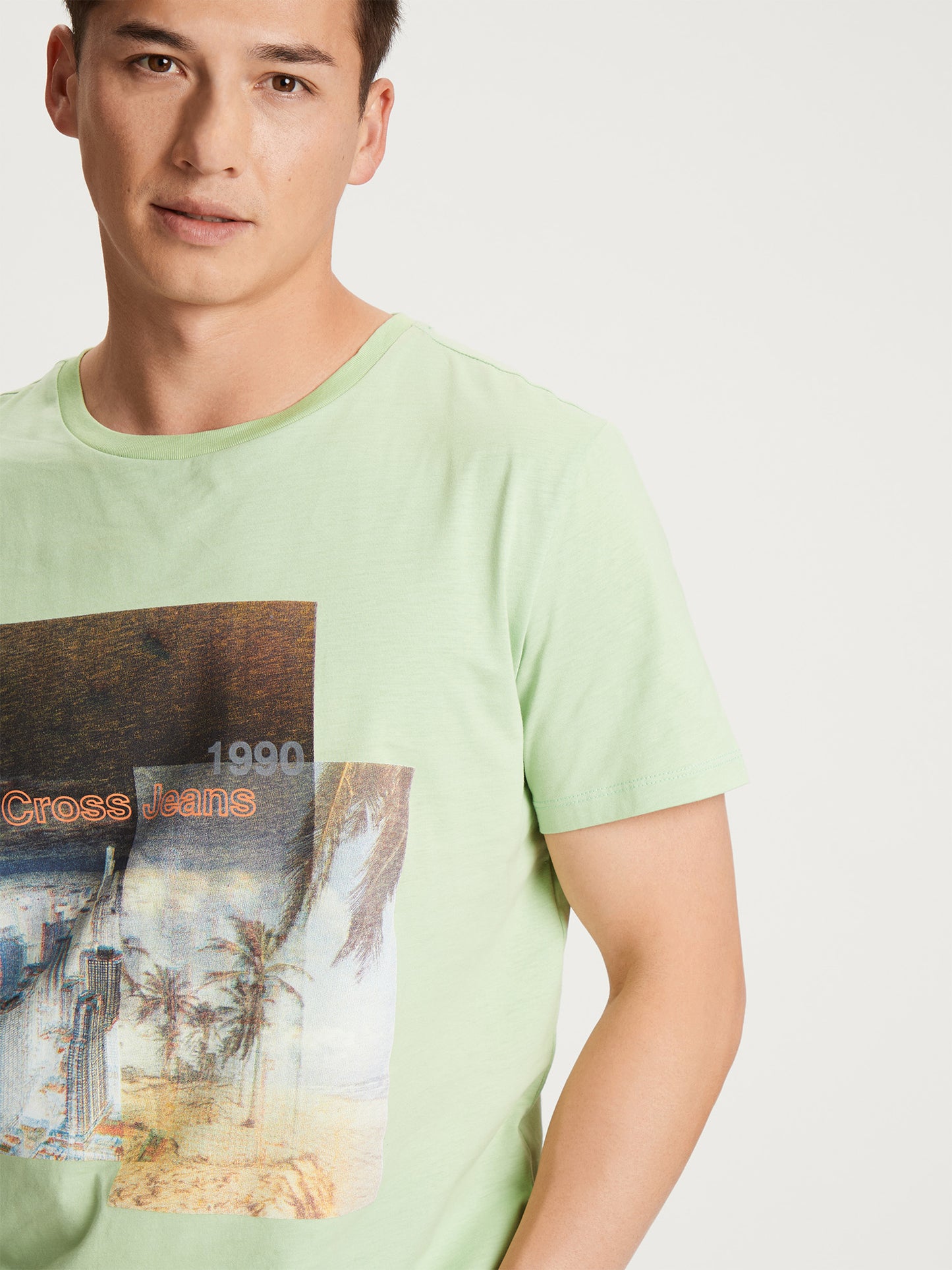 REGULAR FIT  T-SHIRT
