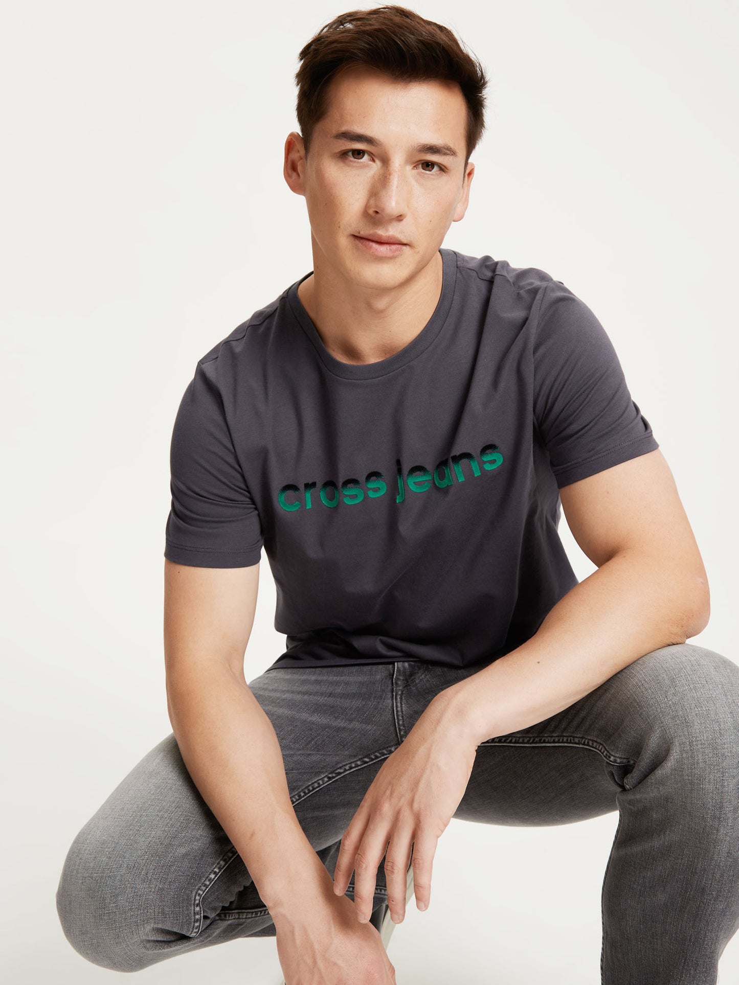 REGULAR FIT  T-SHIRT