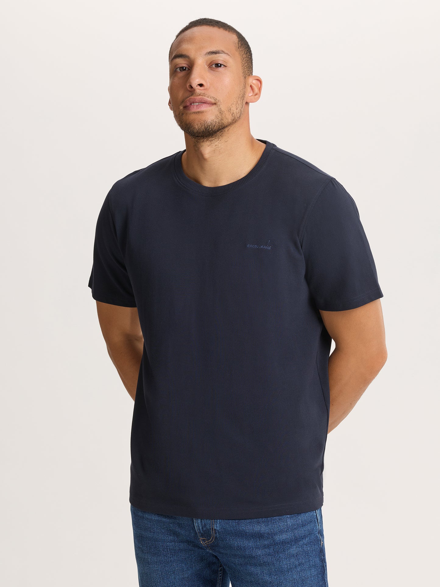 REGULAR FIT  T-SHIRT