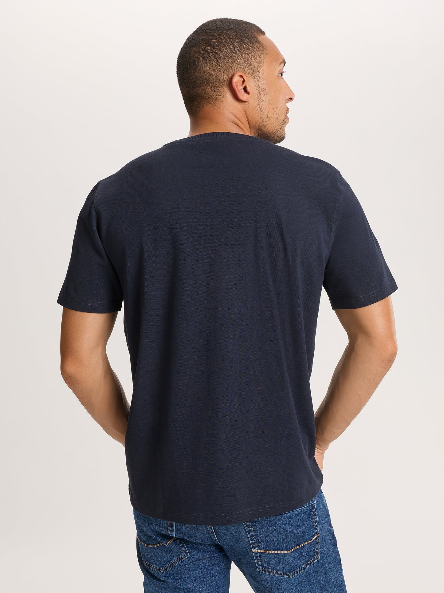REGULAR FIT  T-SHIRT