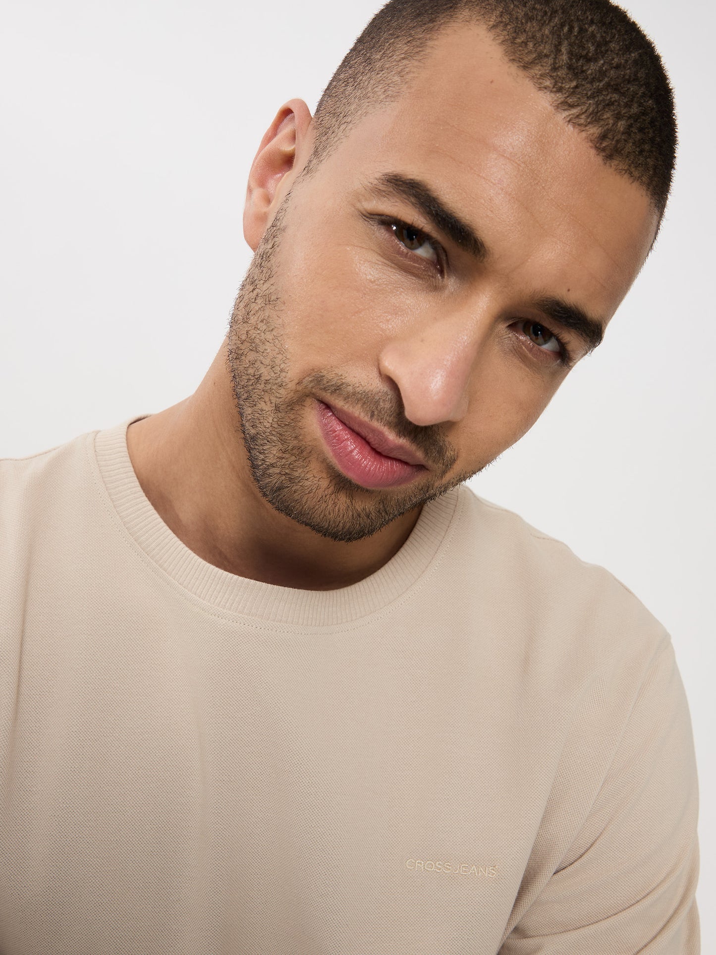 REGULAR FIT  T-SHIRT