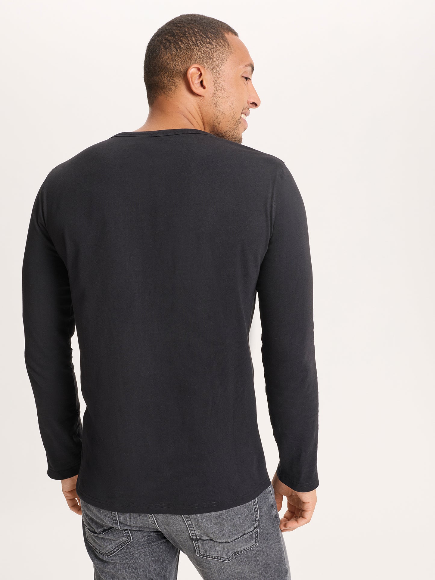 REGULAR FIT LONGSLEEVE