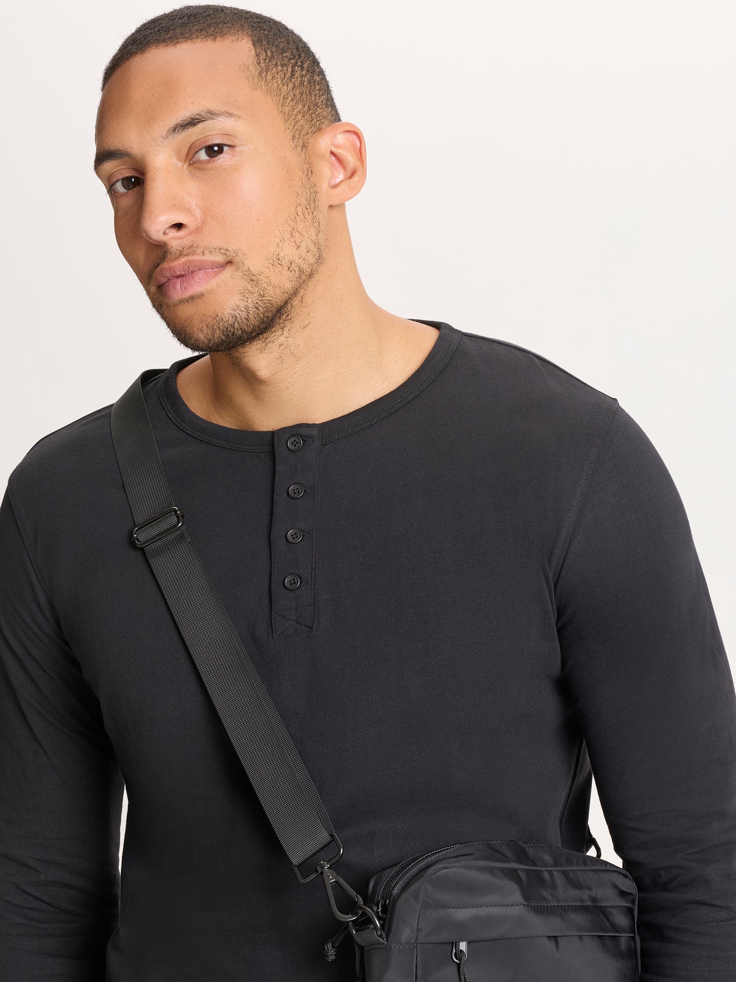 REGULAR FIT LONGSLEEVE