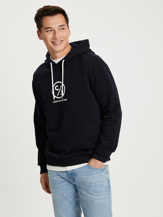 Men's regular hoodie with label emblem, navy blue.