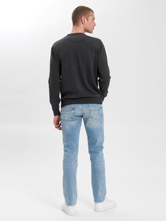Men's regular fine knit sweater gray