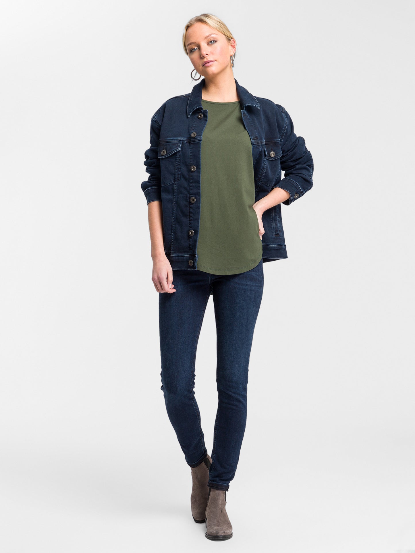 OVERSIZED  T-SHIRT