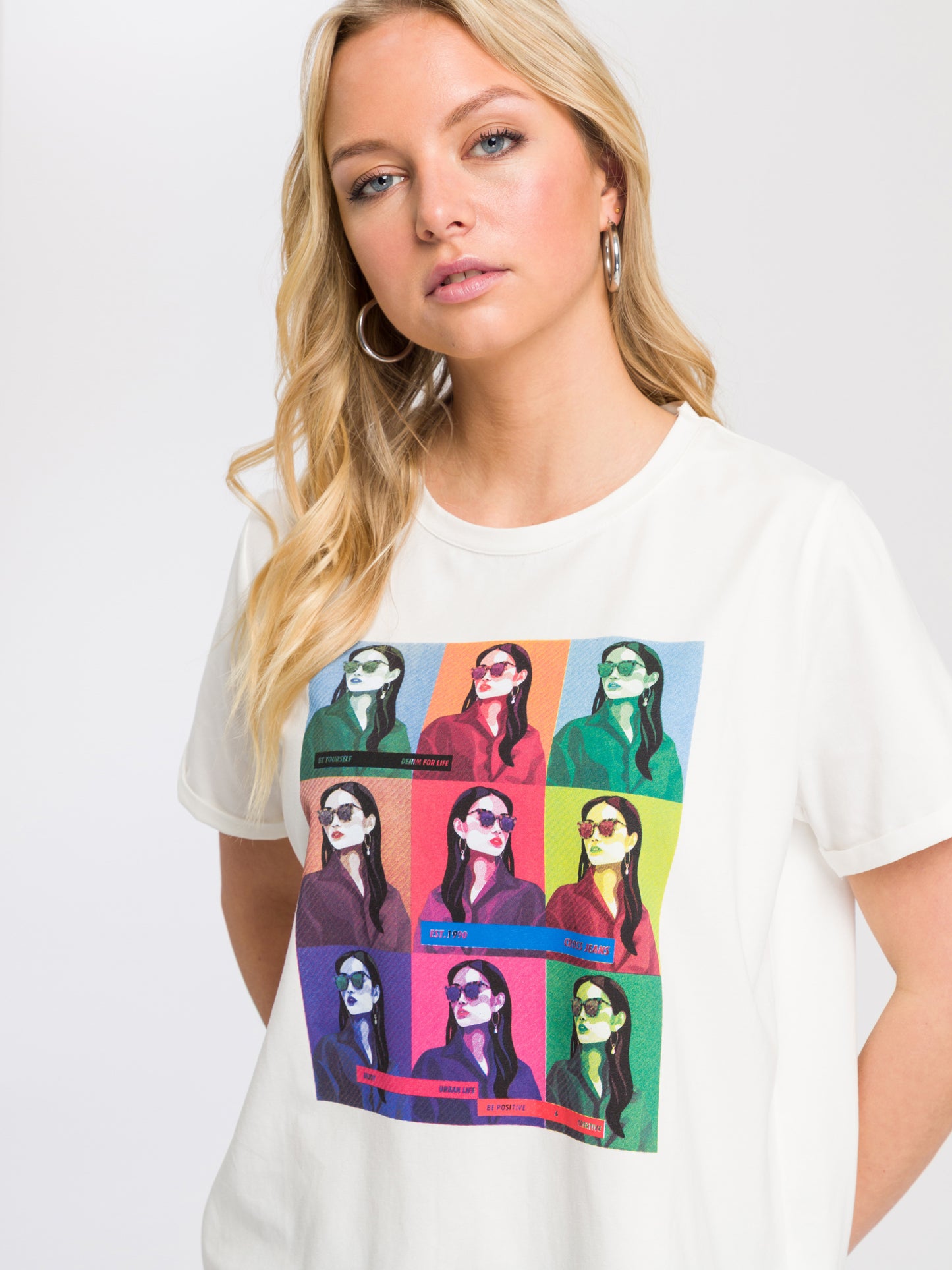 REGULAR FIT  T-SHIRT