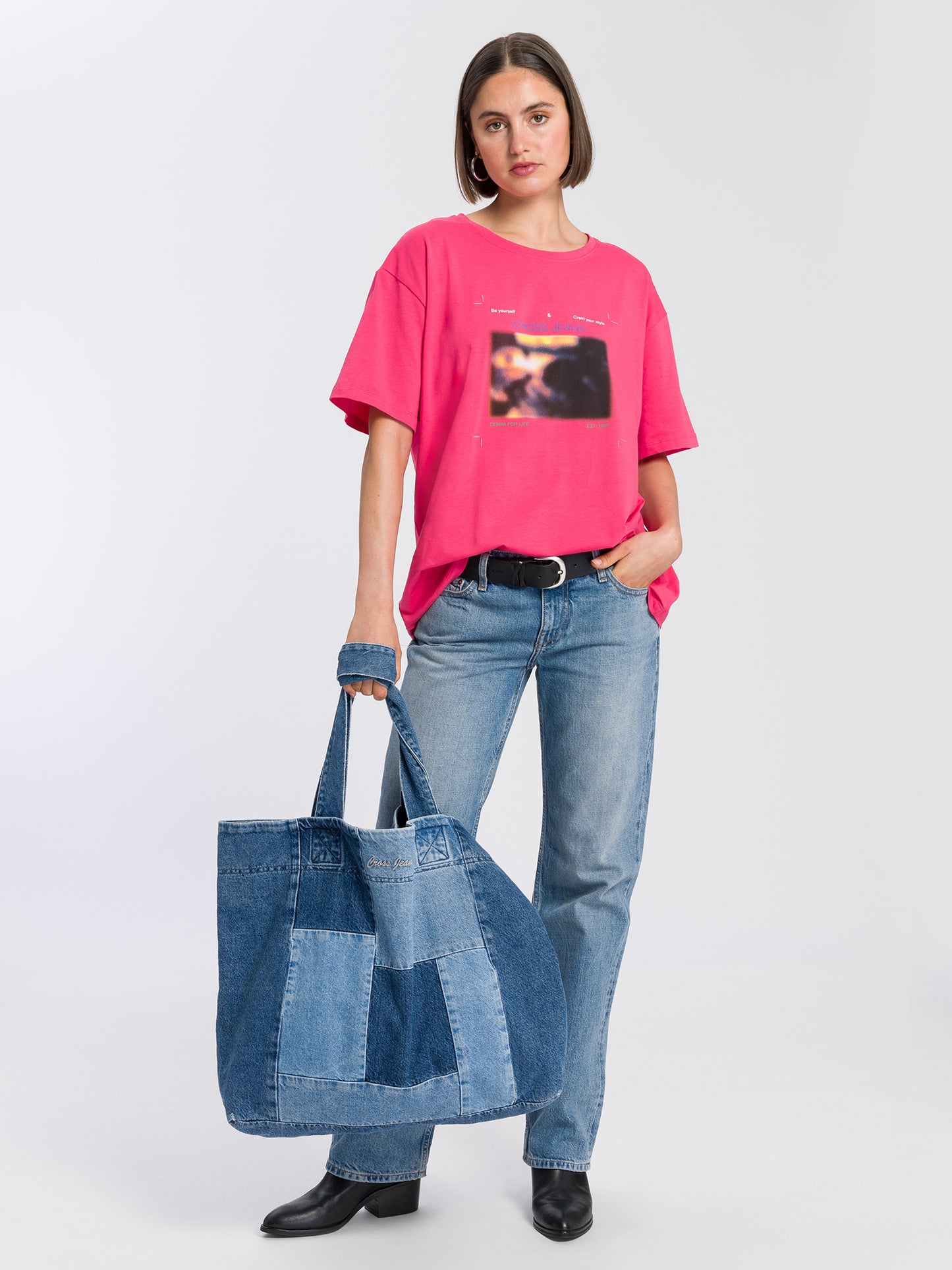 REGULAR FIT  T-SHIRT