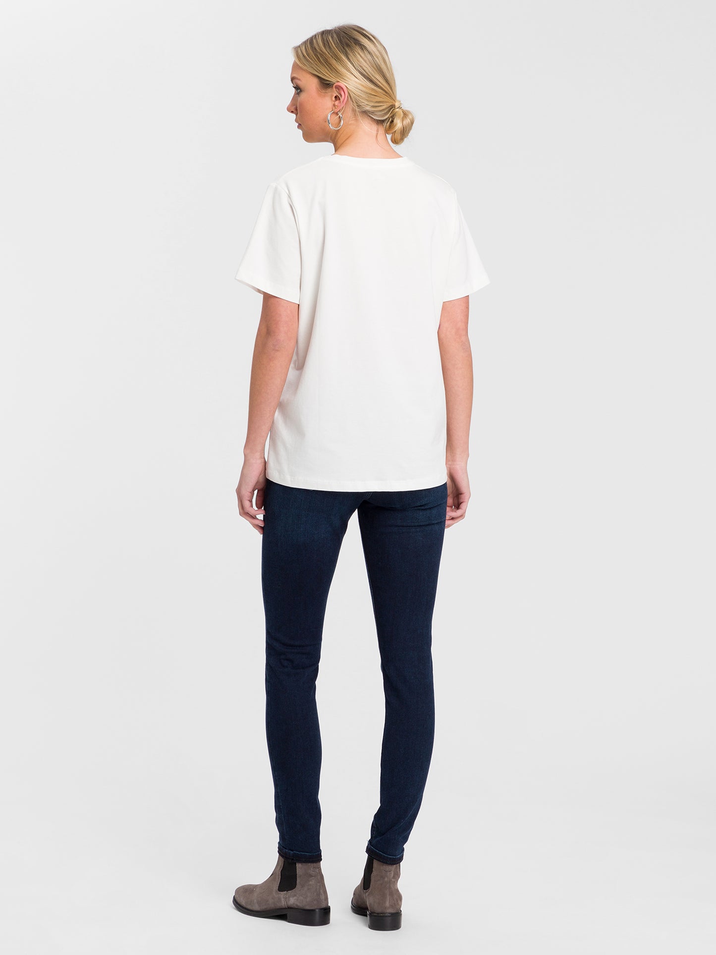 REGULAR FIT  T-SHIRT