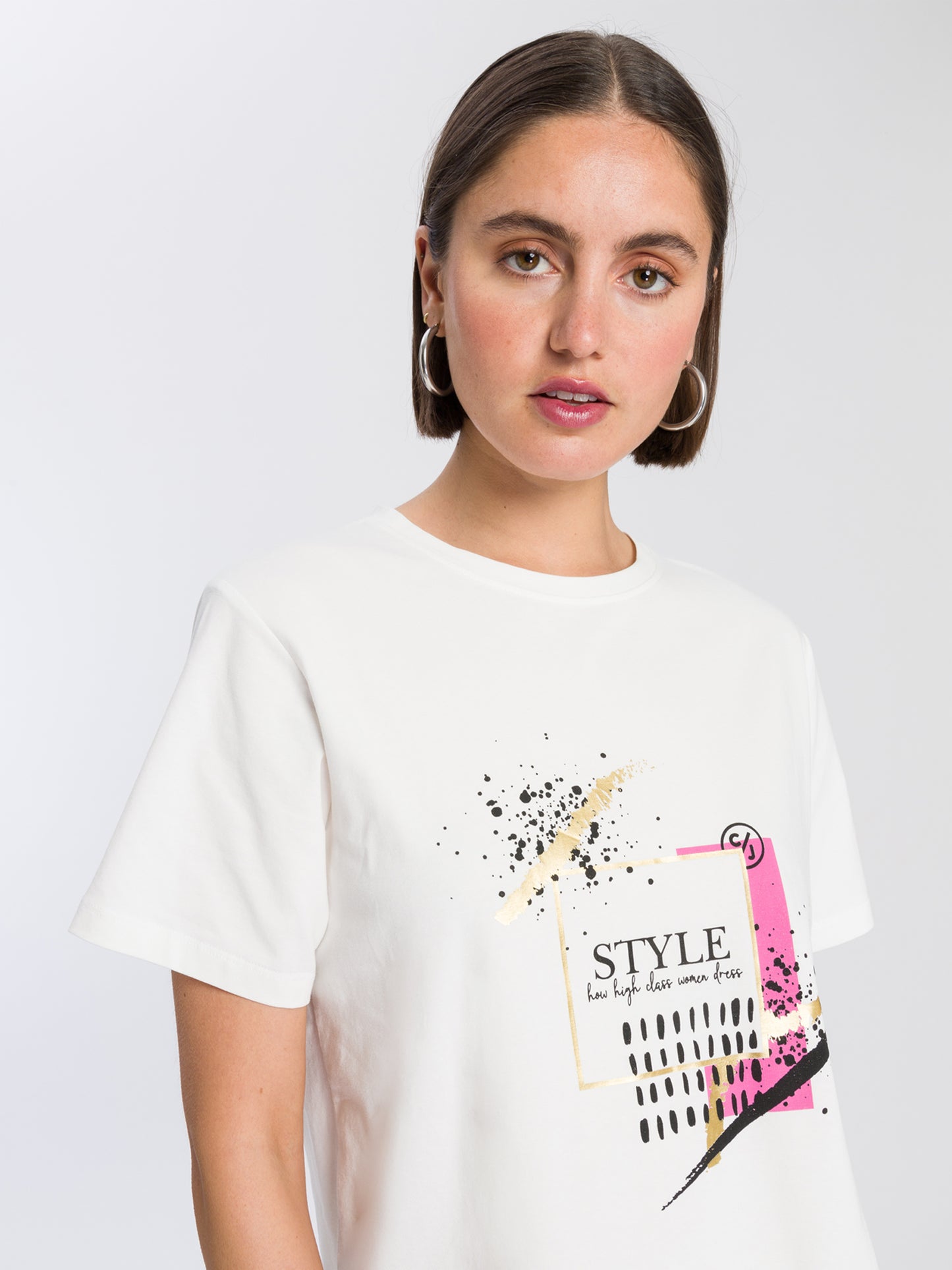 REGULAR FIT  T-SHIRT