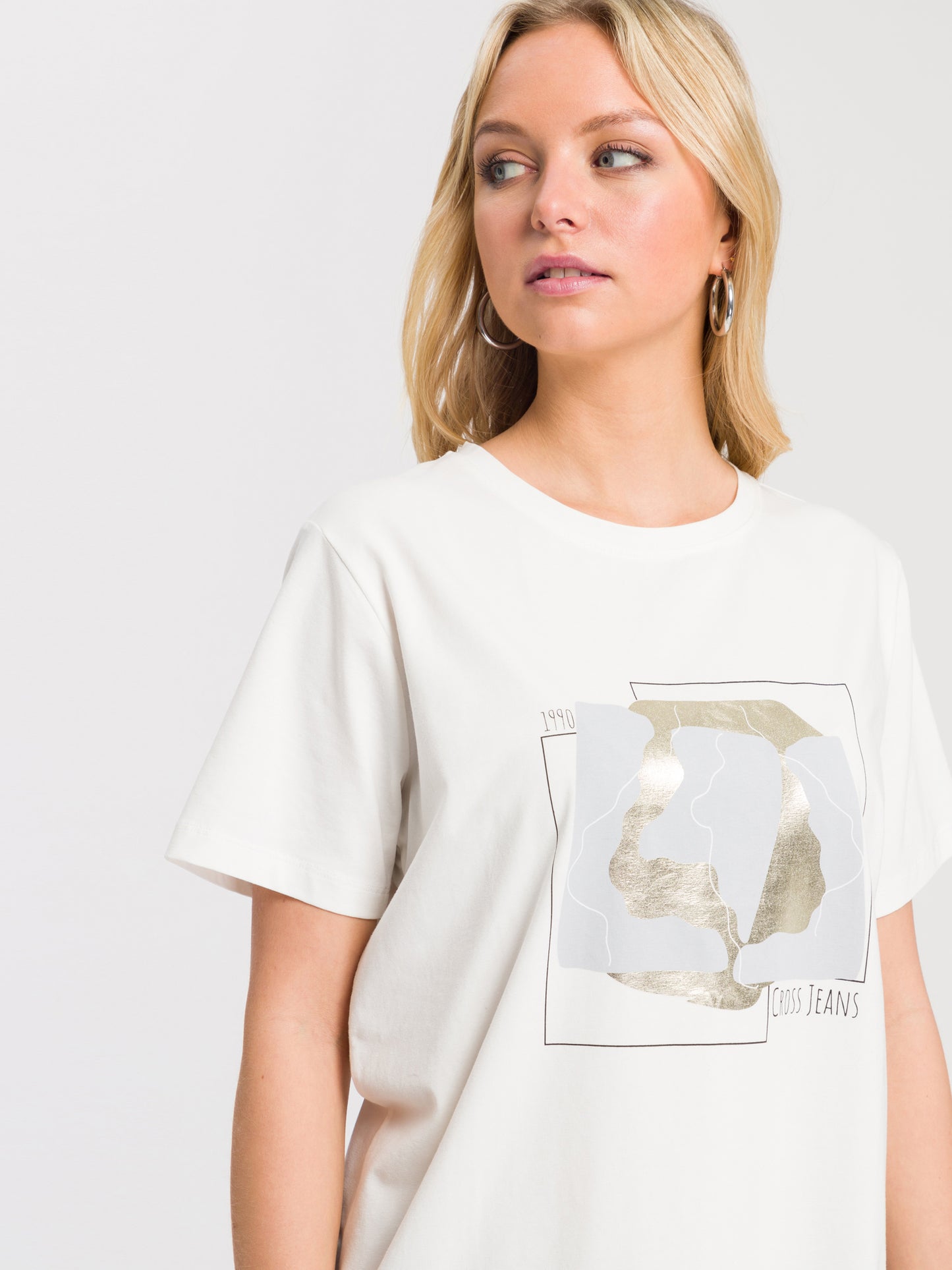 REGULAR FIT  T-SHIRT