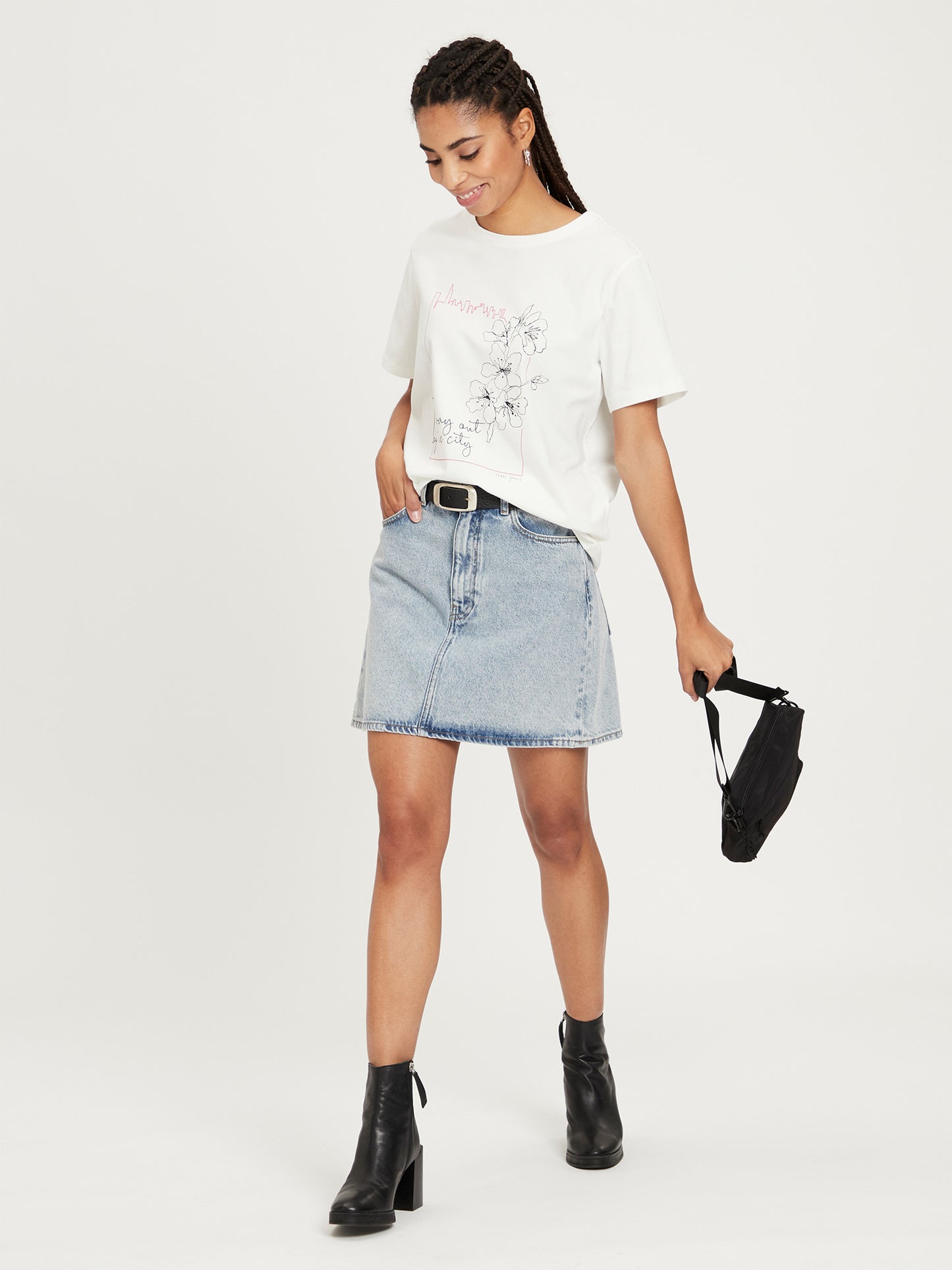 REGULAR FIT  T-SHIRT