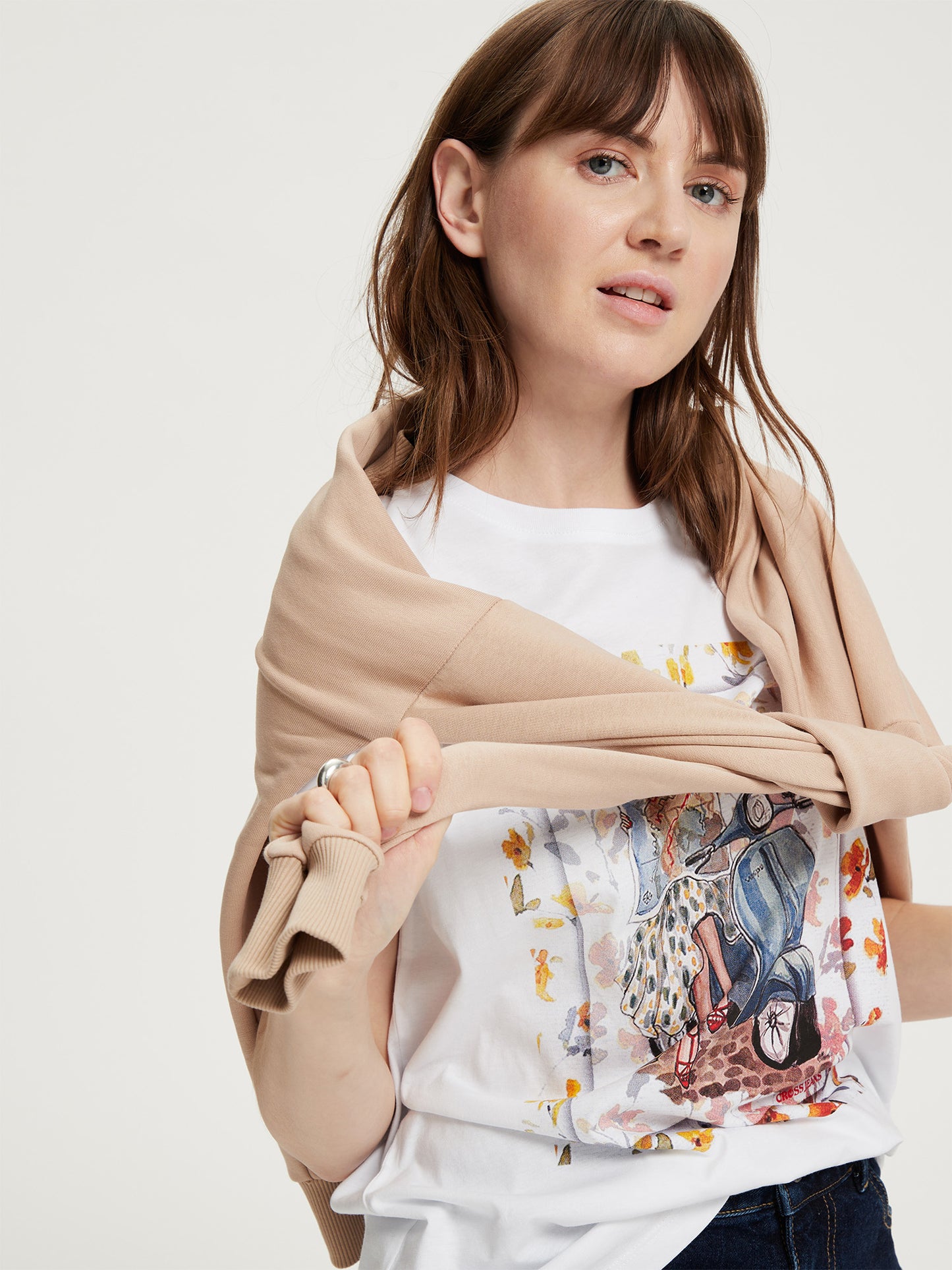 REGULAR FIT  T-SHIRT
