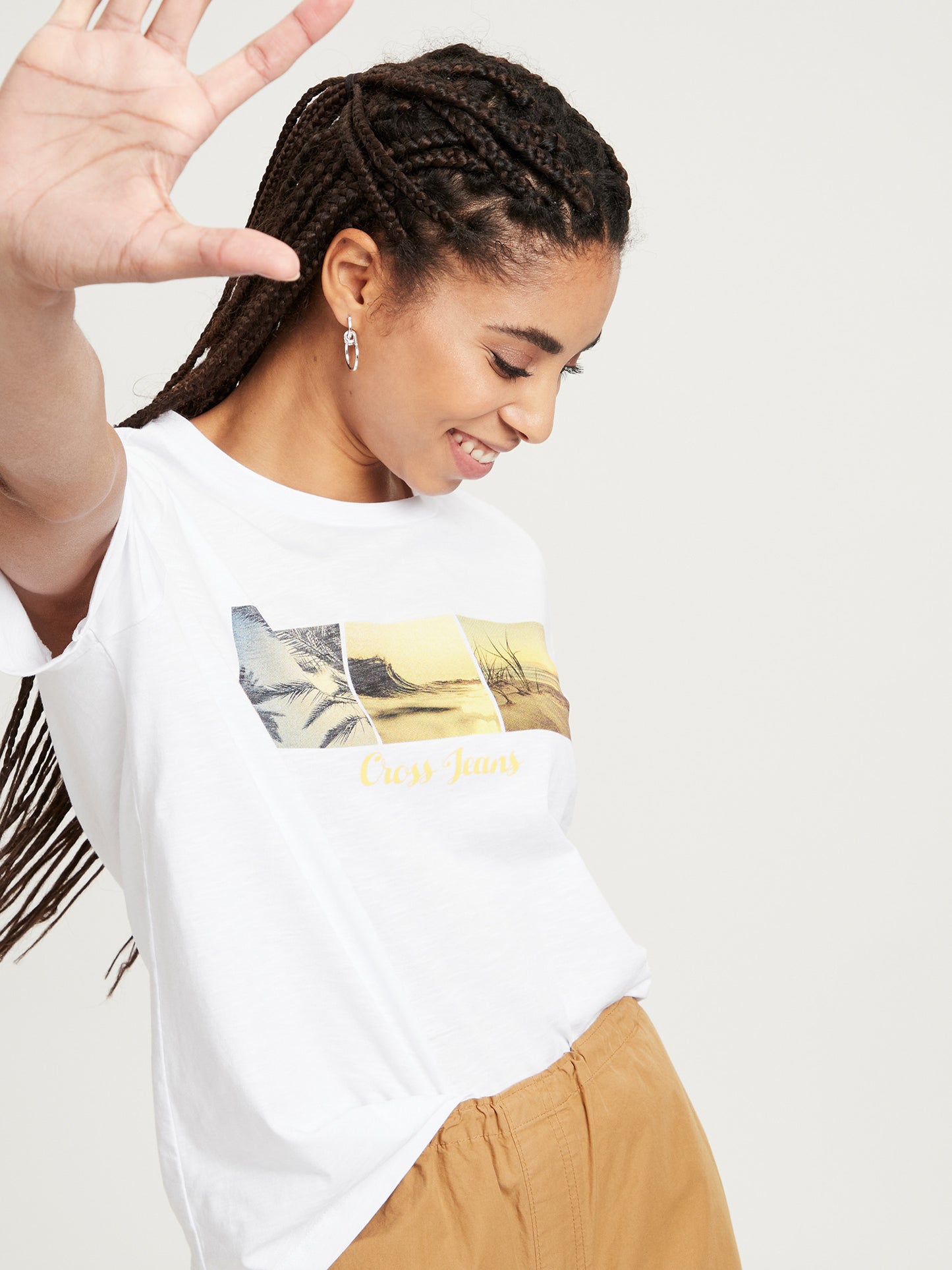 REGULAR FIT  T-SHIRT
