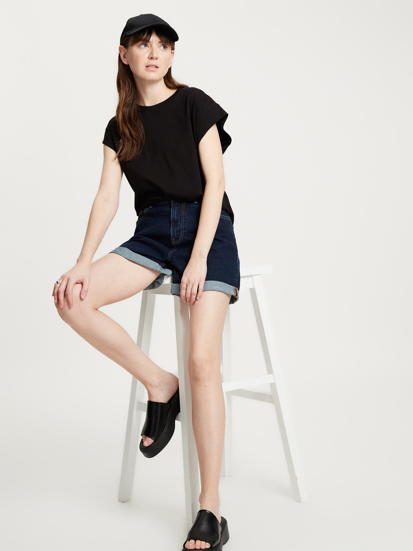 REGULAR FIT  T-SHIRT