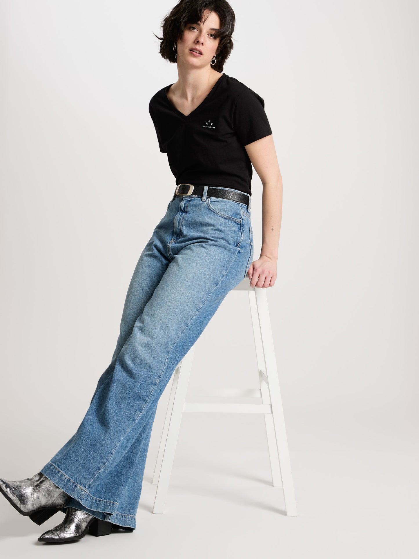 REGULAR FIT  T-SHIRT