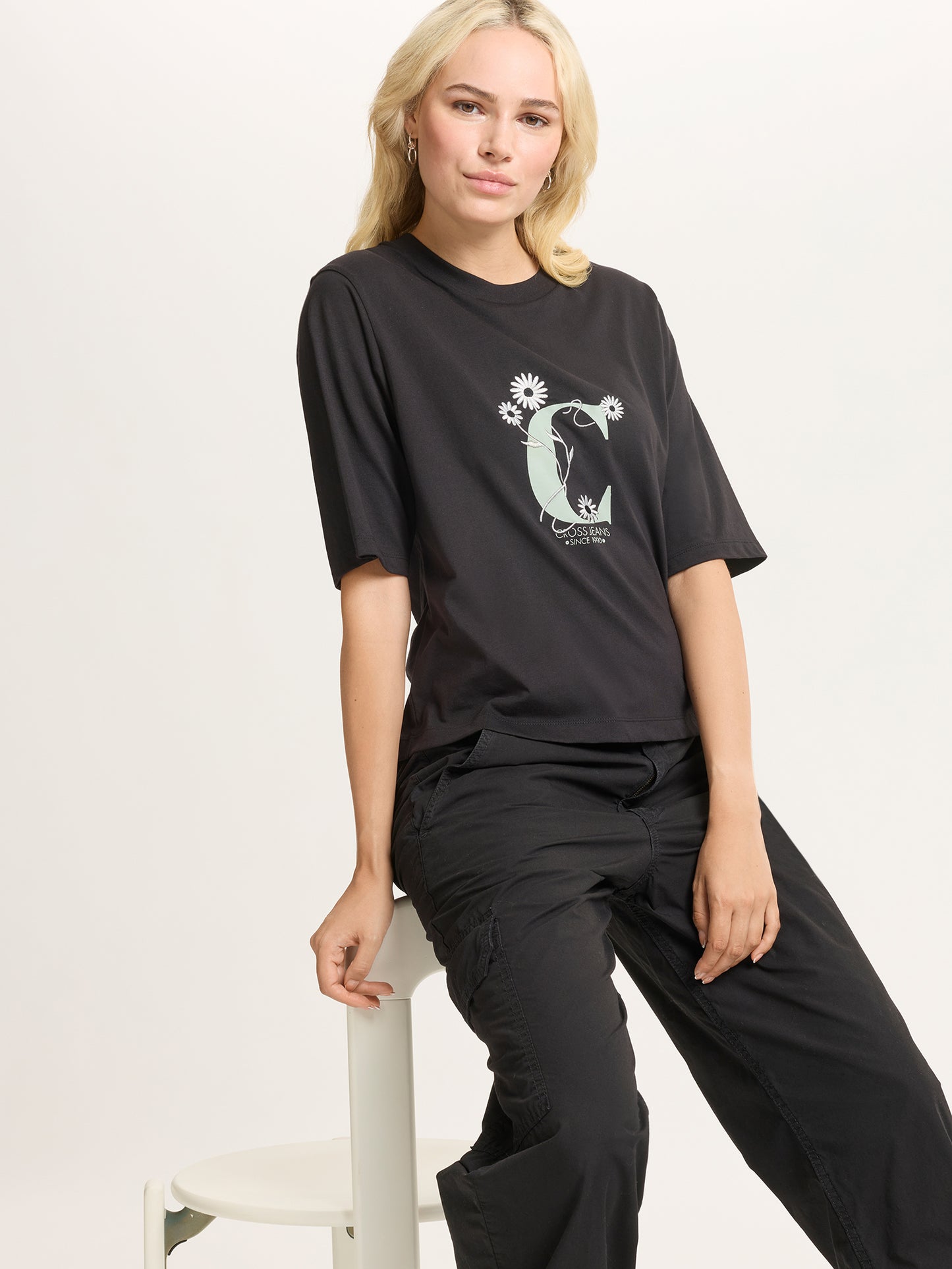 REGULAR FIT T-SHIRT