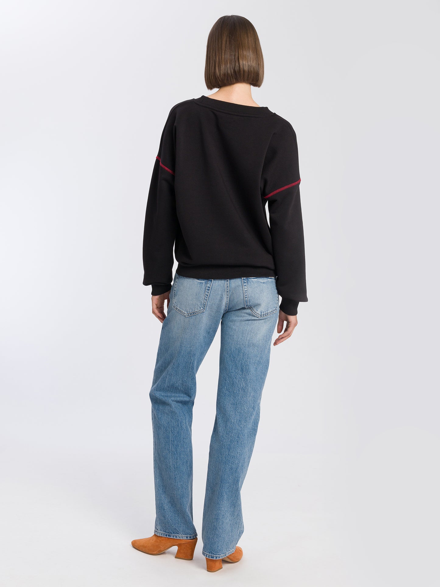 OVERSIZED  SWEATSHIRT