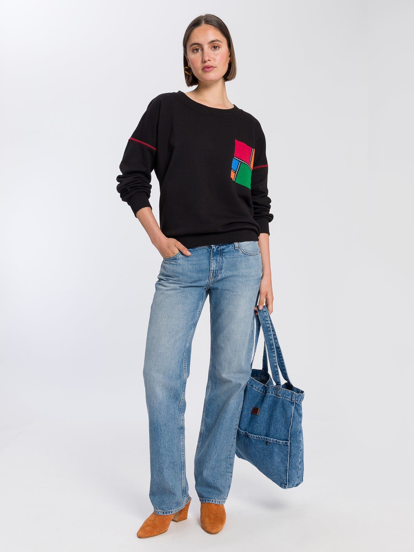 OVERSIZED  SWEATSHIRT