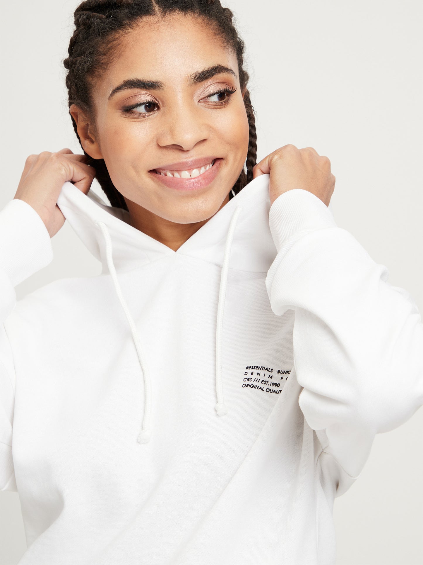 Women's regular hoodie with two pockets, white.