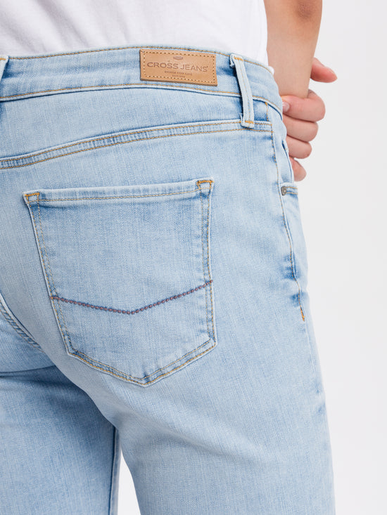 Amber women's jeans Capri light blue