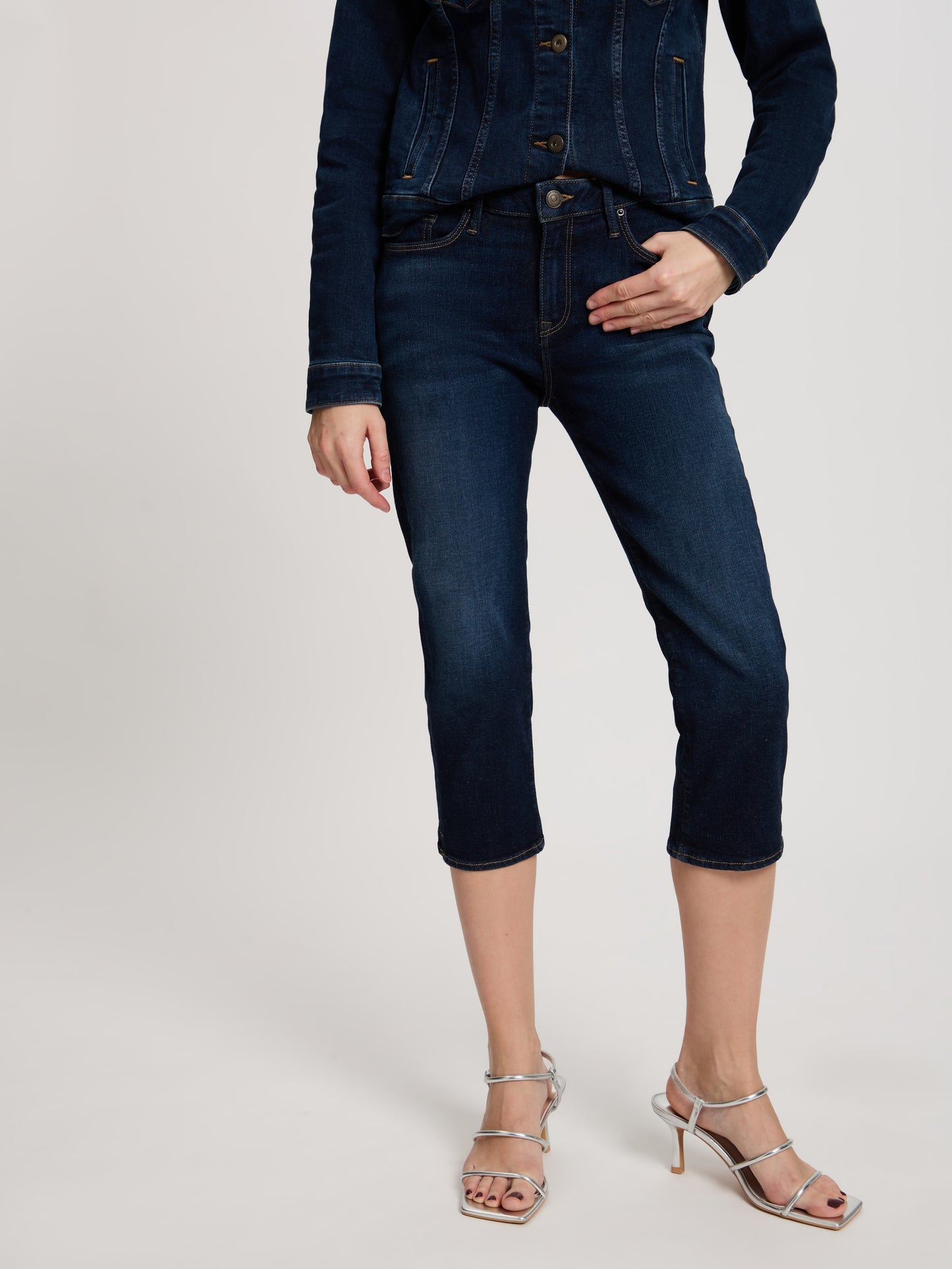 AMBER | WOMEN'S JEANS CAPRI PANTS
