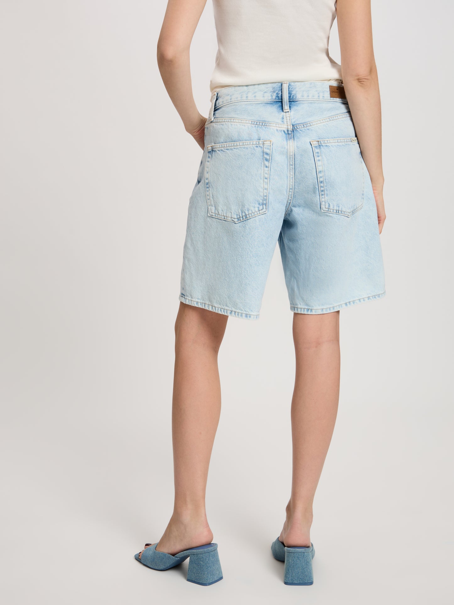 MILA SHORT | DAMEN JEANS SHORTS
