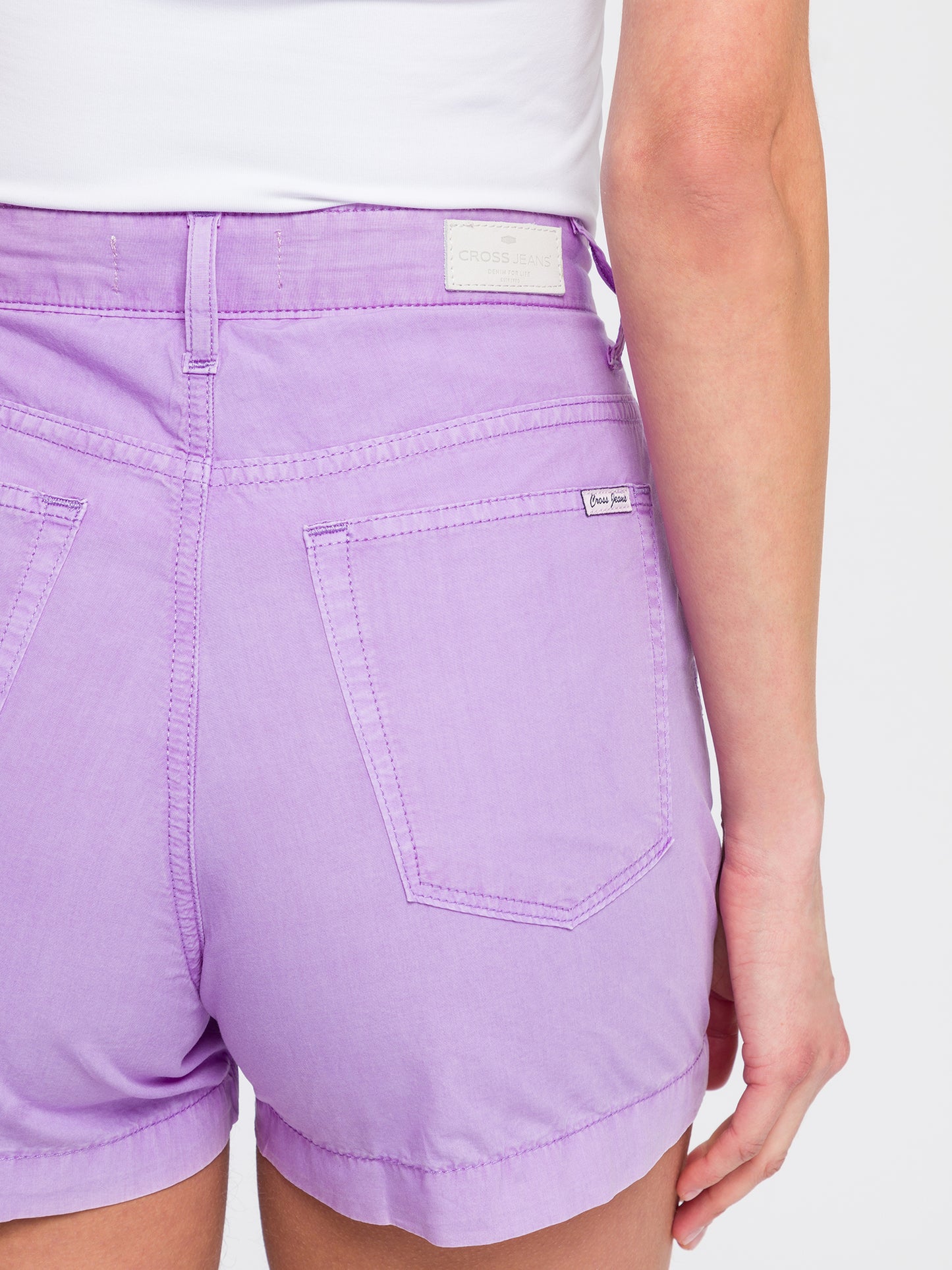 Women's chino shorts purple