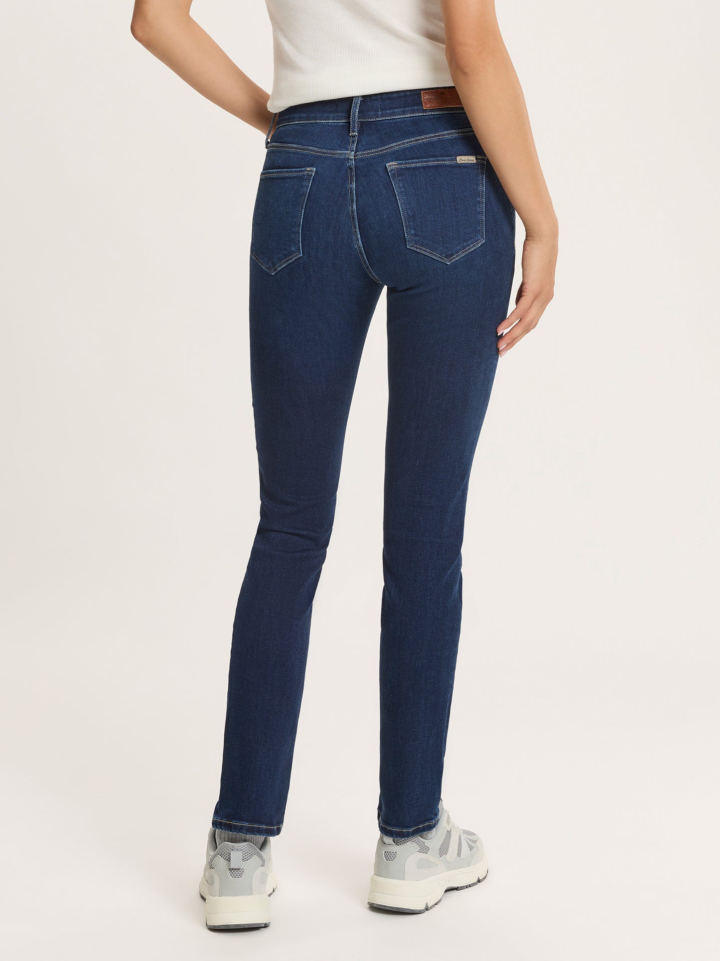 ANYA | SLIM FIT JEANS