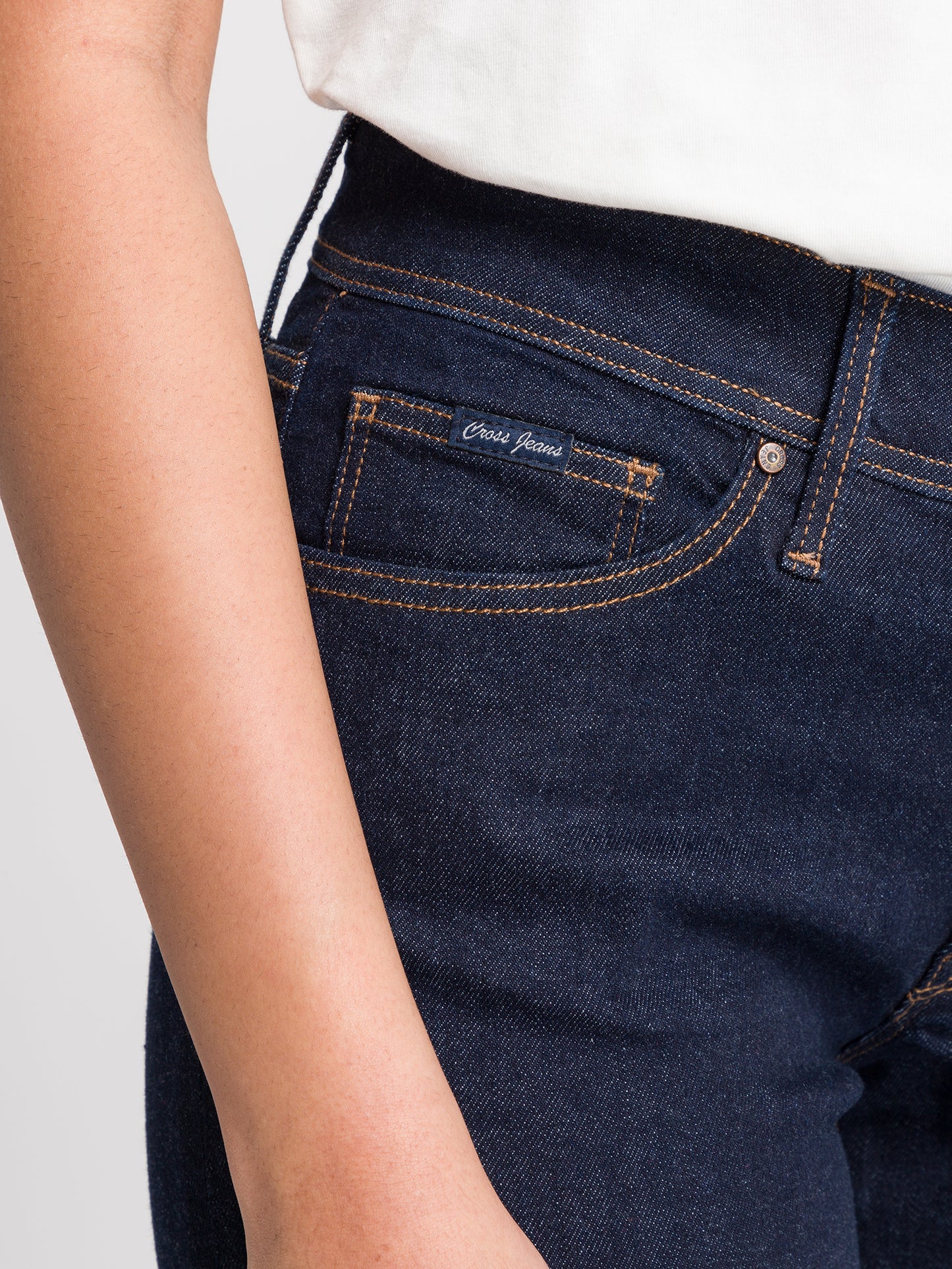 Anya Women's Slim Fit High Waist Rinsed Jeans
