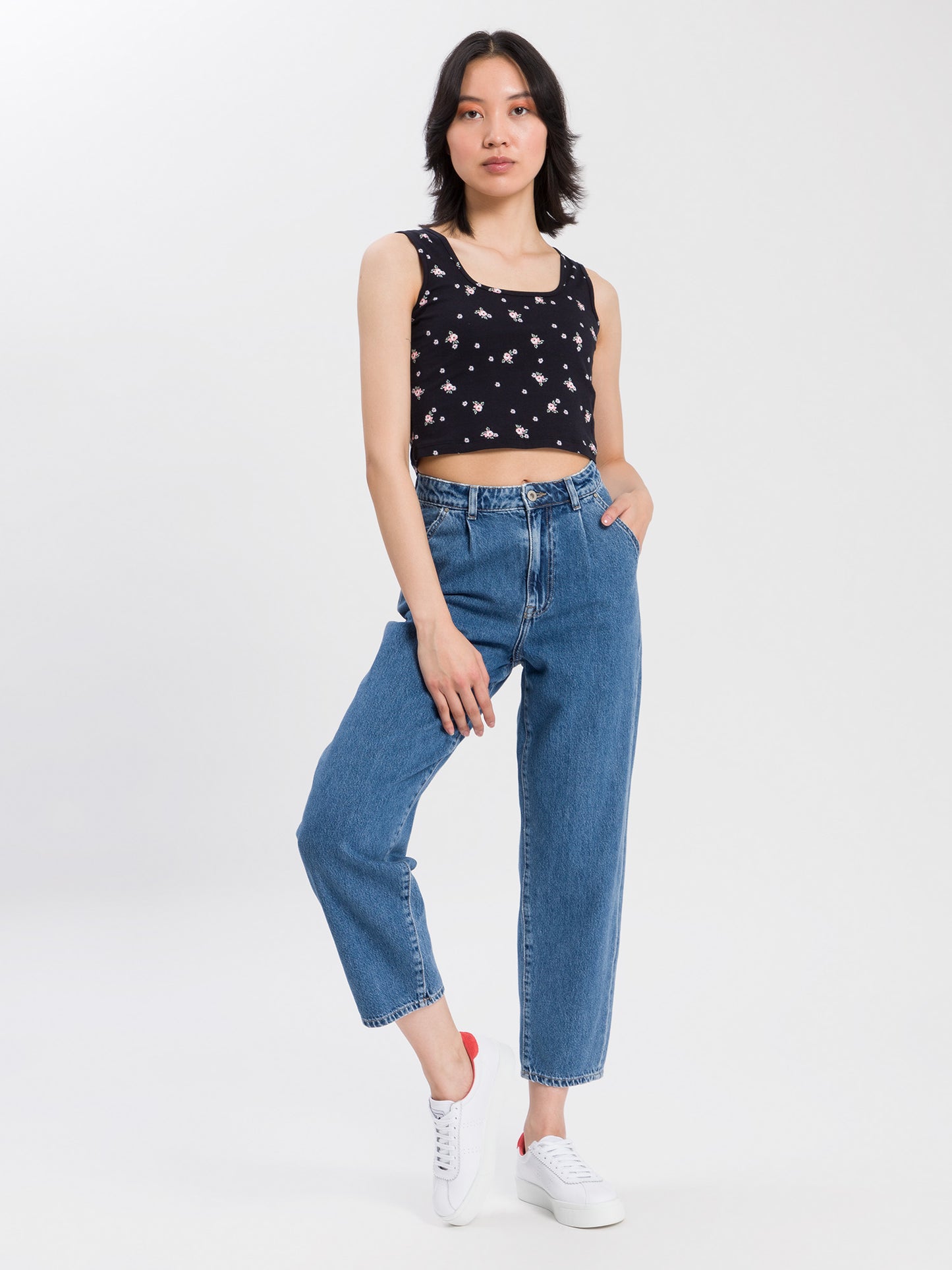 PLEATED SLOUCHY | LOOSE FIT JEANS