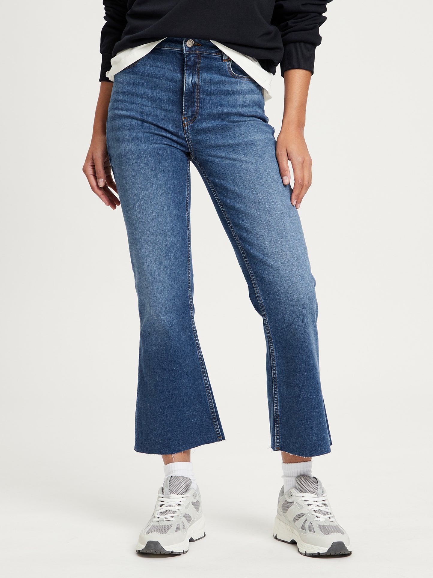 Women's jeans high waist cropped flare leg medium blue