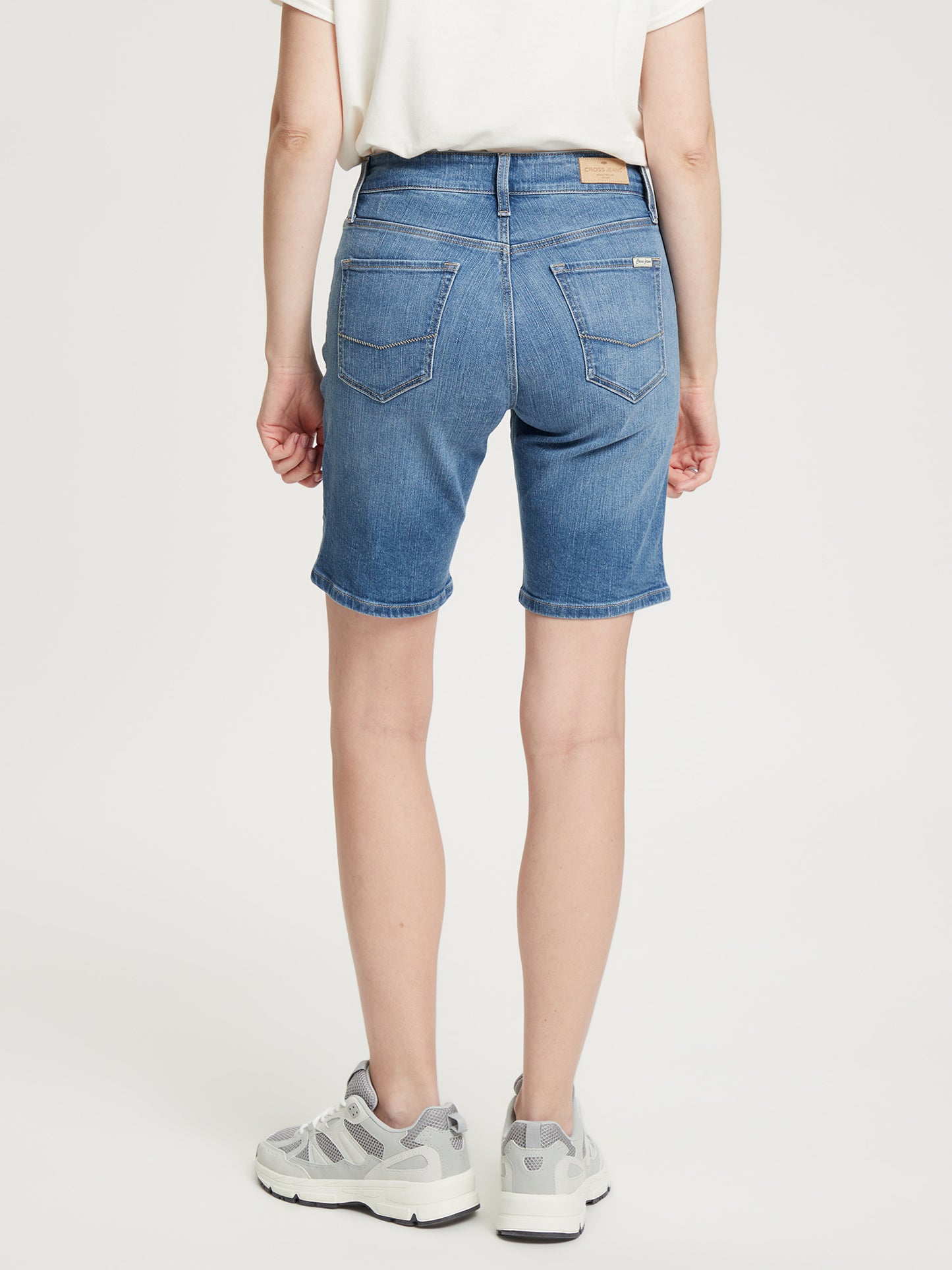 Anya women's denim shorts slim fit high waist medium blue