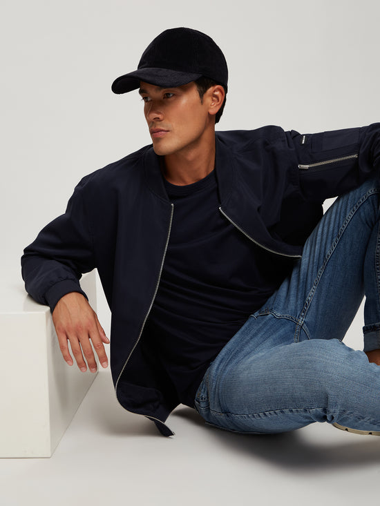 Basic men's t-shirt in navy blue