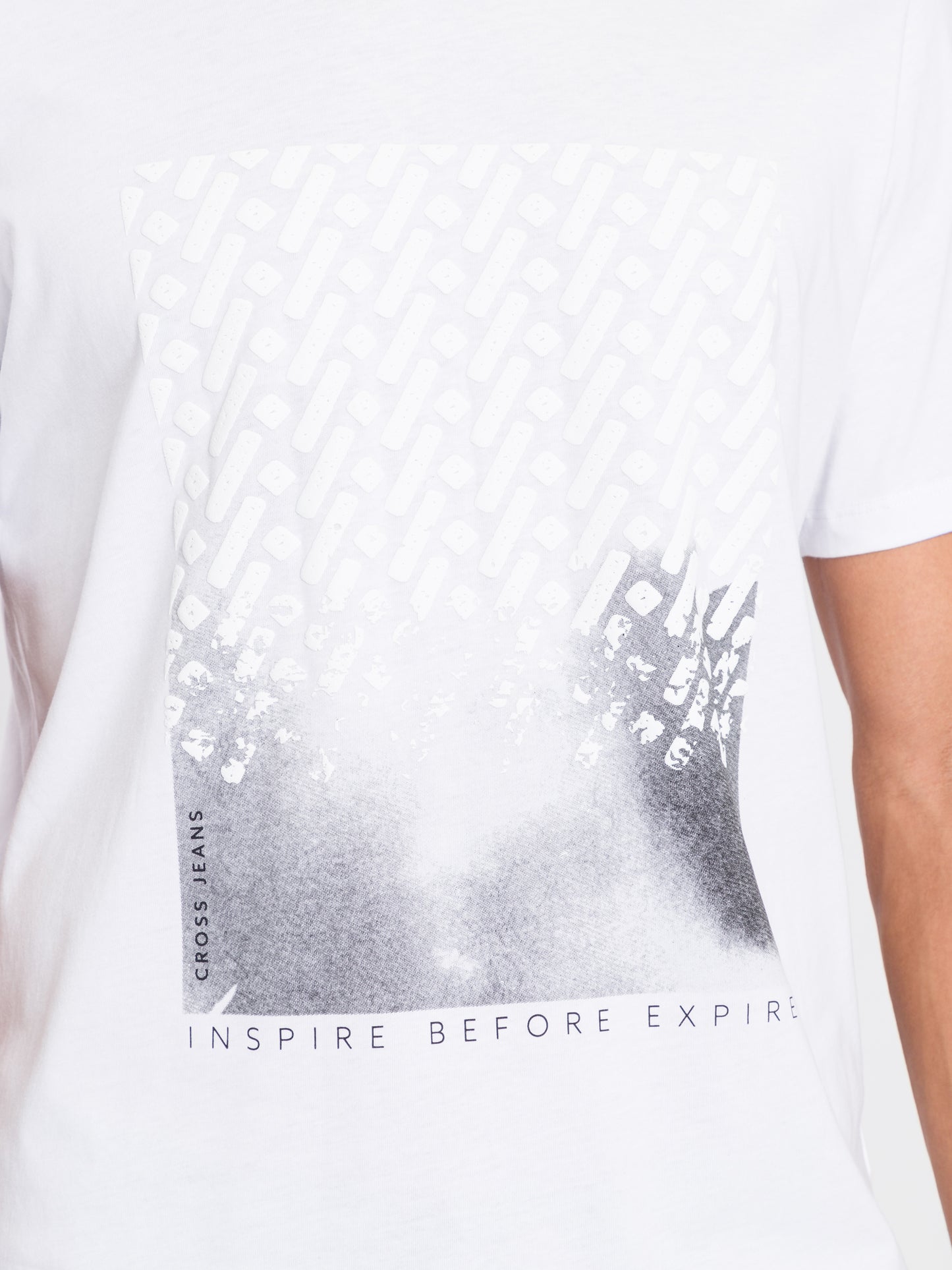 Men's regular t-shirt white