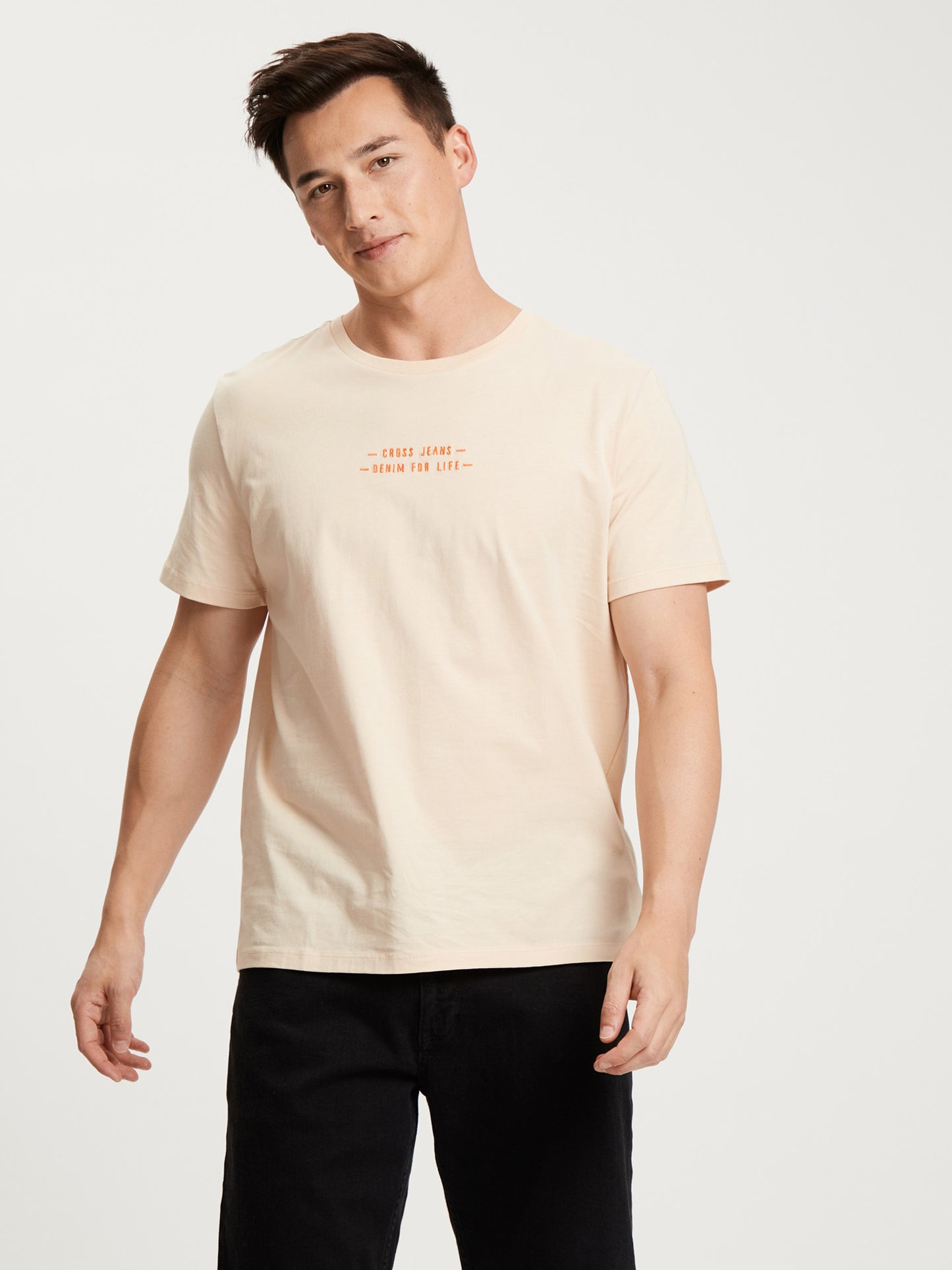 Men's regular T-shirt with back print in sandstone colour.