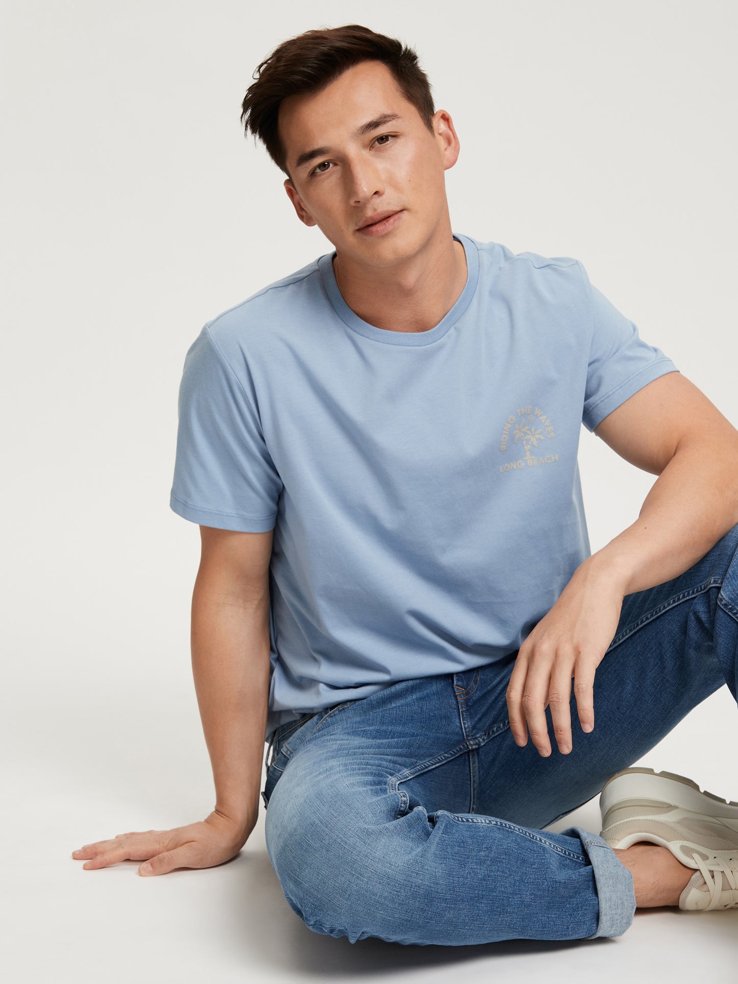 Men's regular T-shirt with placed statement print, blue.