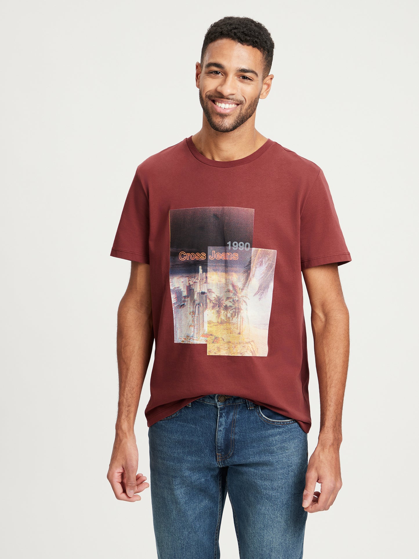 Men's regular T-shirt with photo prints brown.
