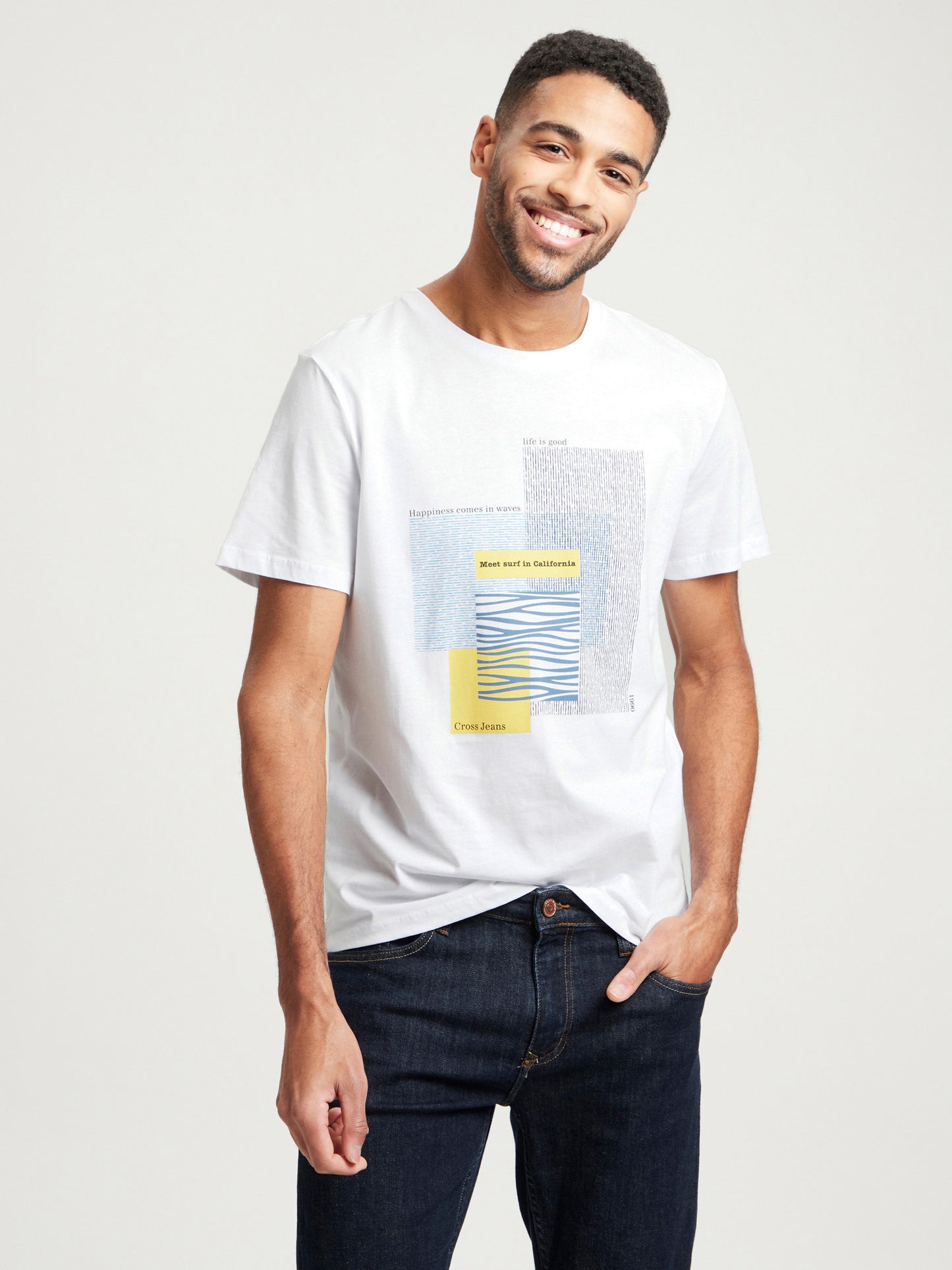 Men's regular T-shirt with message prints, white.