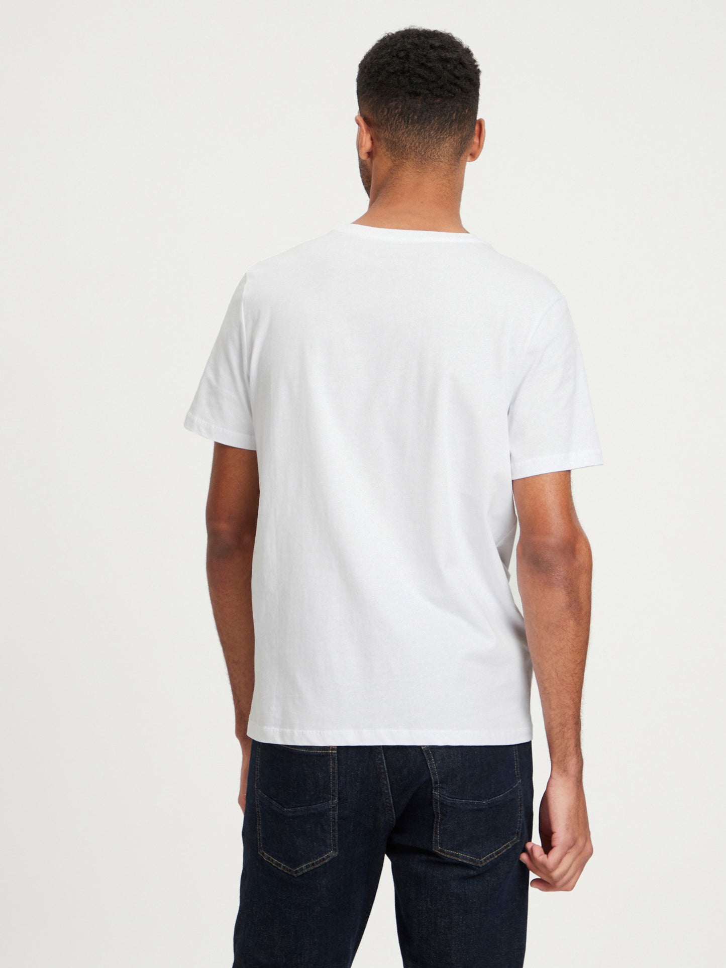 Men's regular T-shirt with message prints, white.