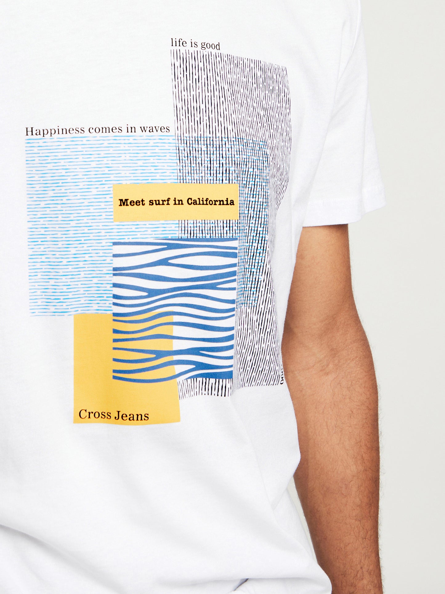 Men's regular T-shirt with message prints, white.