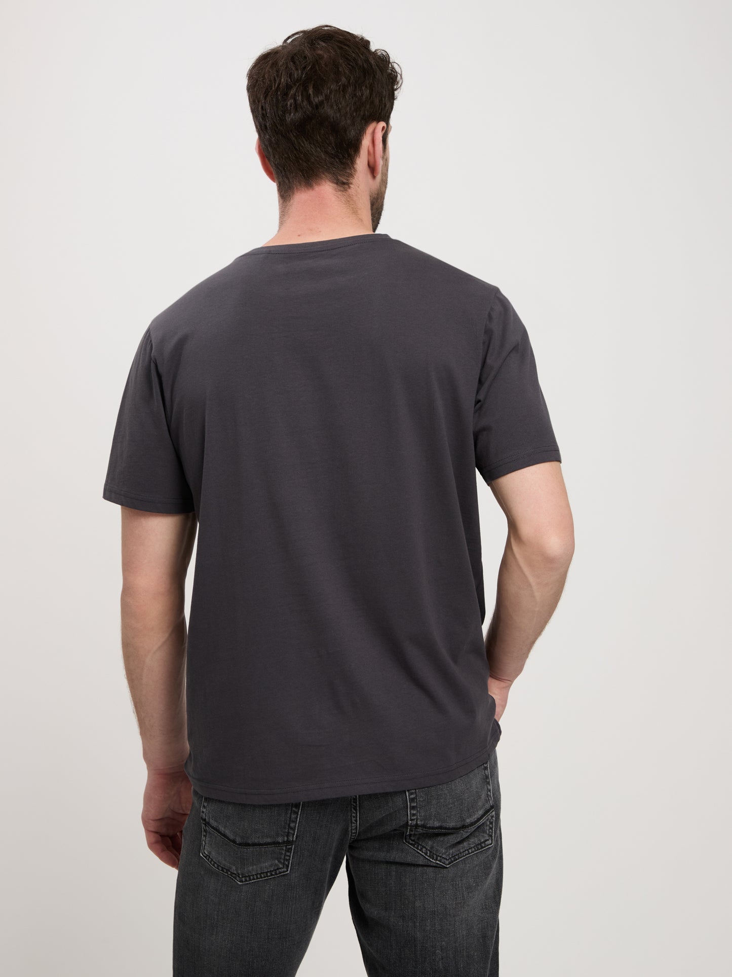 REGULAR FIT T-SHIRT