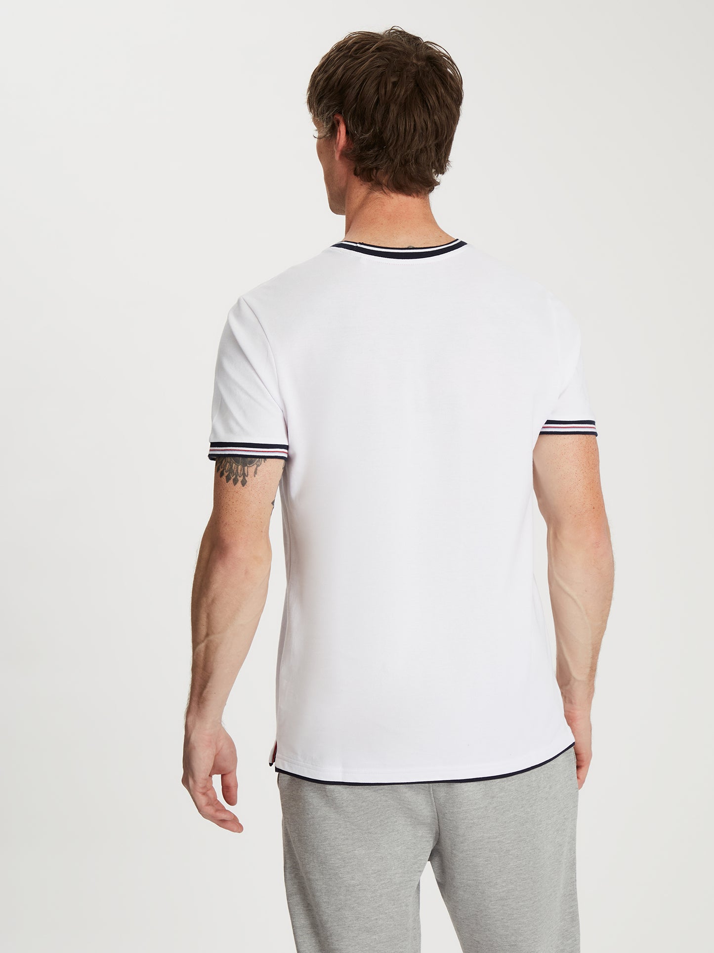 Herren Regular T-Shirt in weiß
