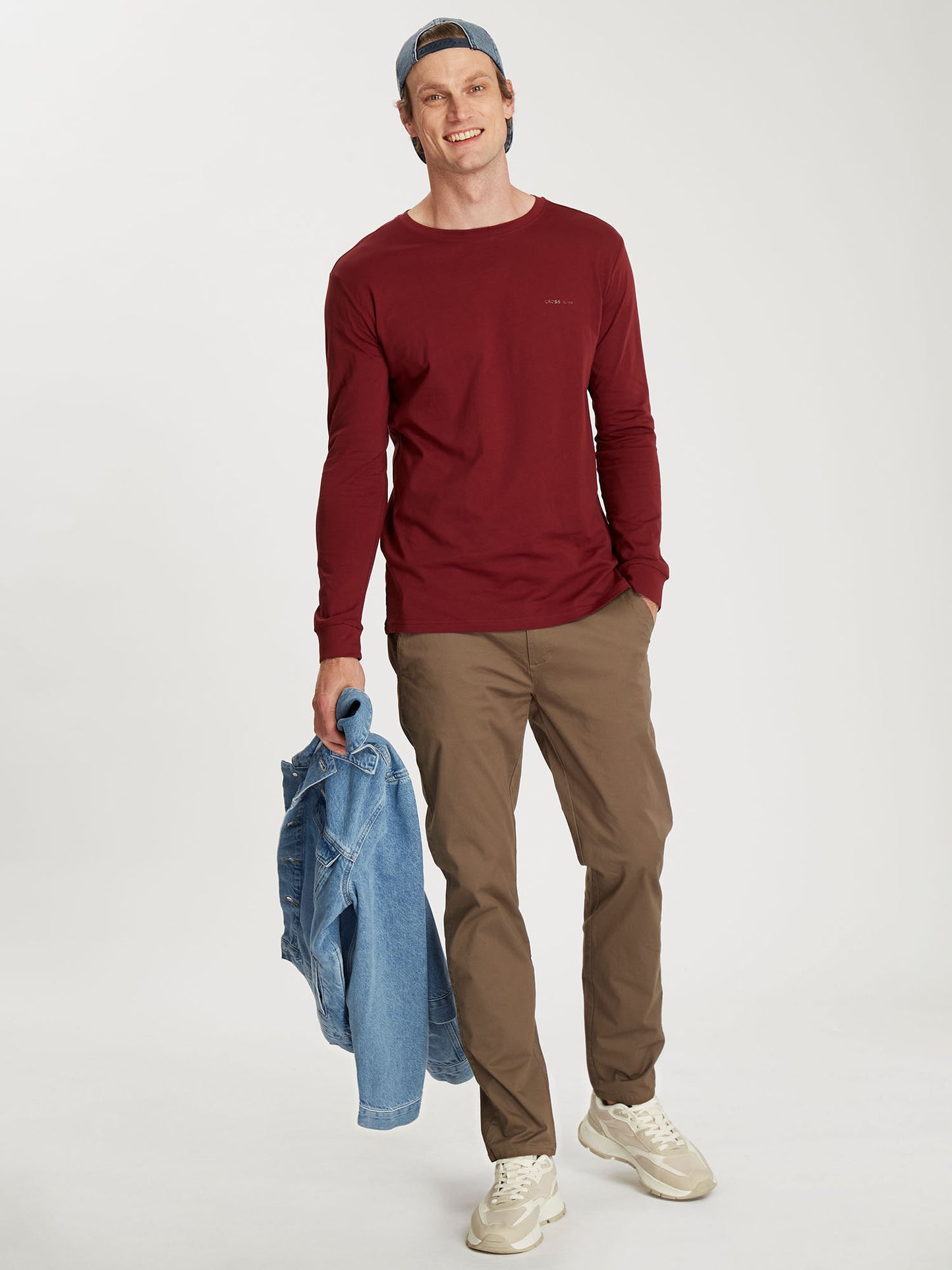 Herren Regular Longsleeve in dunkelrot