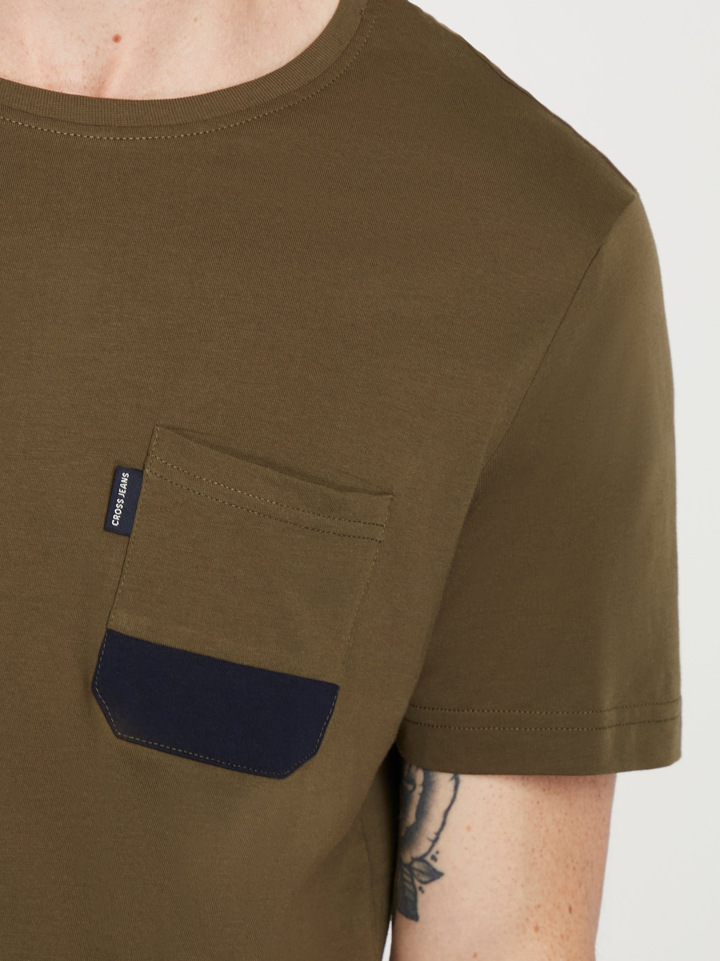 Herren Regular T-Shirt In khaki