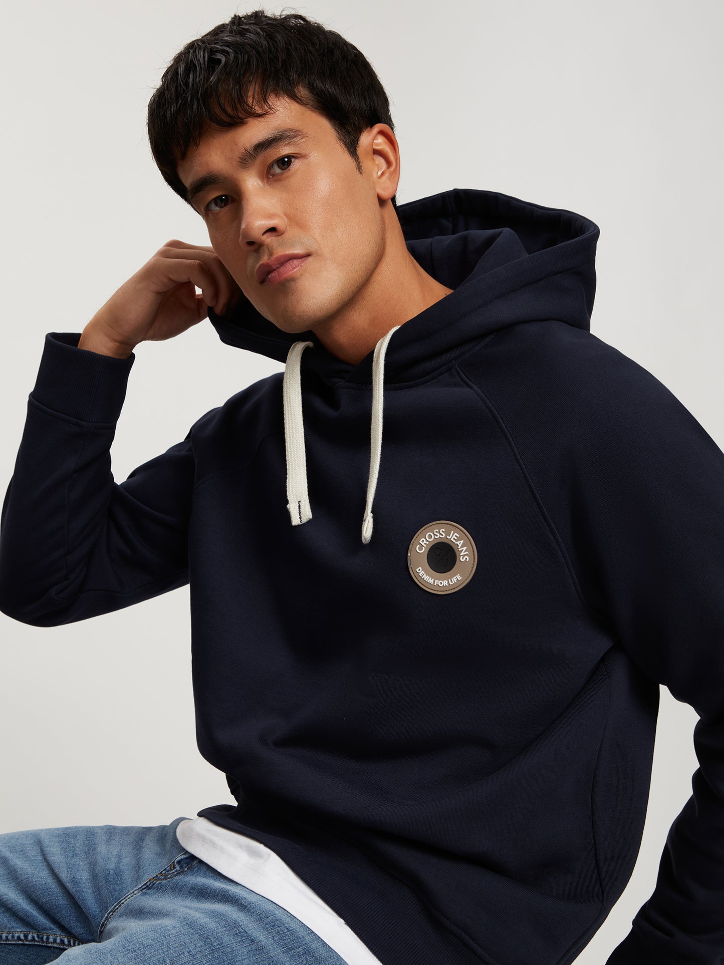 Men's Regular Hoodie with Hood, Raglan Sleeves and Label Patch Blue